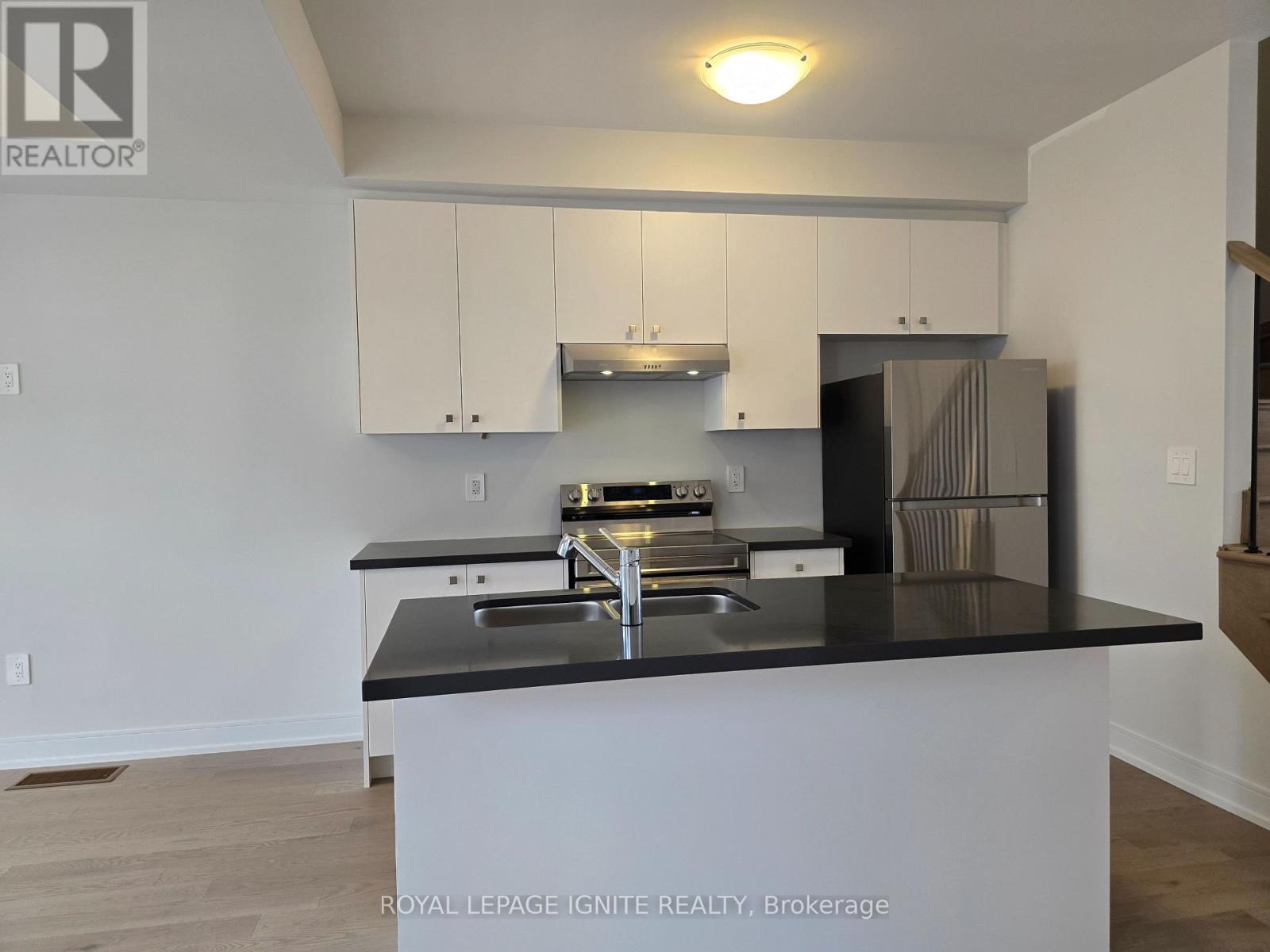 5939 Saigon Street, Mississauga, Ontario  L5V 0E9 - Photo 12 - W12882532