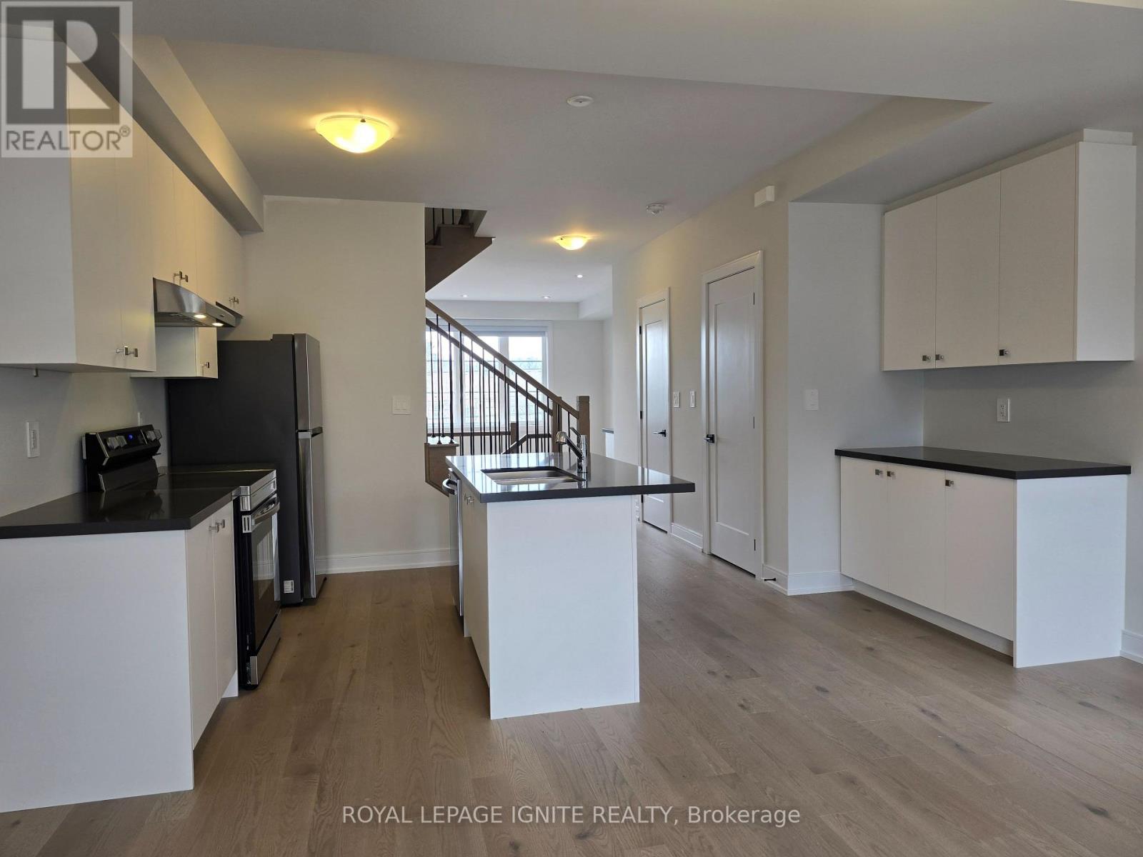 5939 Saigon Street, Mississauga, Ontario  L5V 0E9 - Photo 10 - W12882532