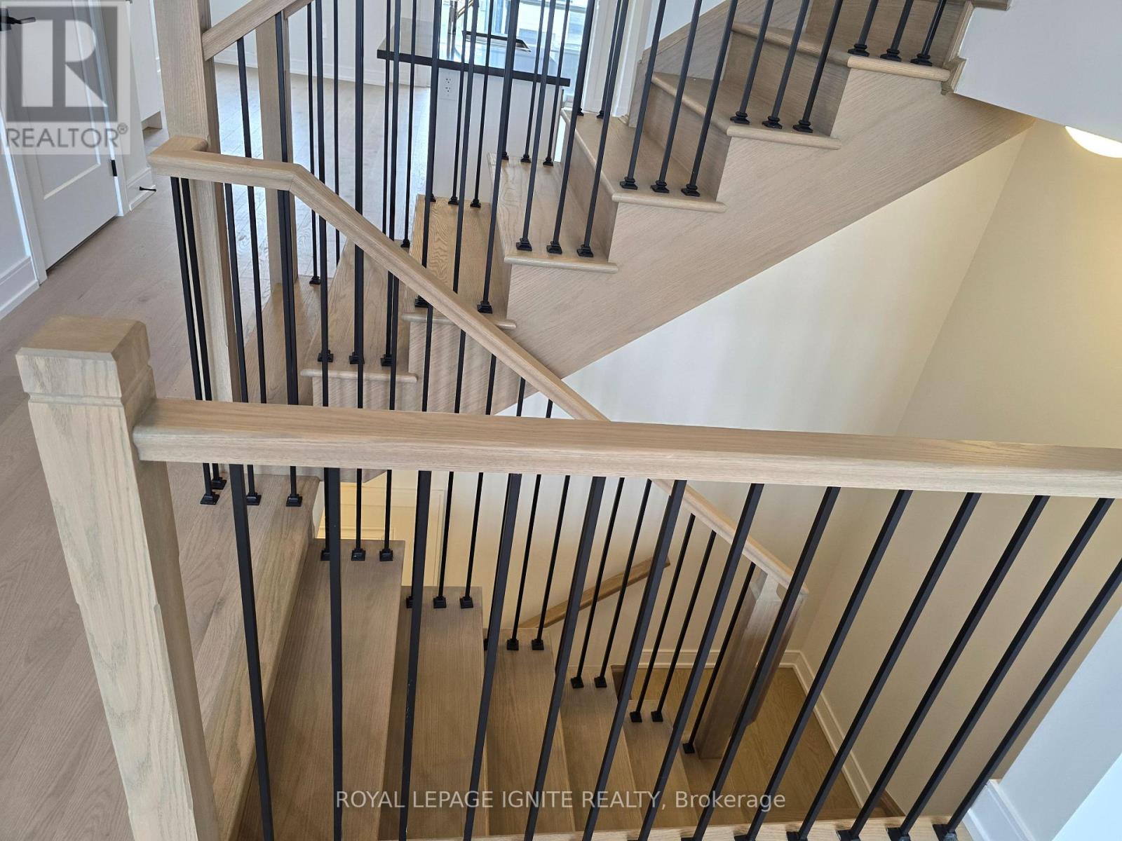 5939 Saigon Street, Mississauga, Ontario  L5V 0E9 - Photo 22 - W12882532