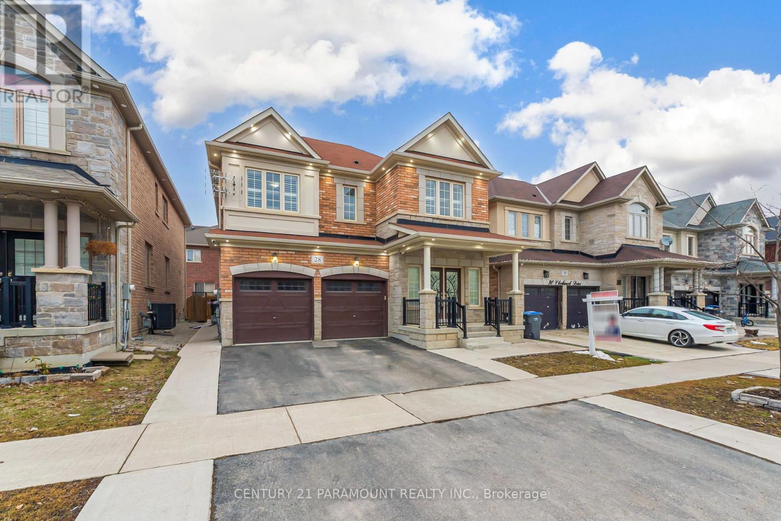 28 Clockwork Drive, Brampton, Ontario  L7A 4R8 - Photo 2 - W12890880