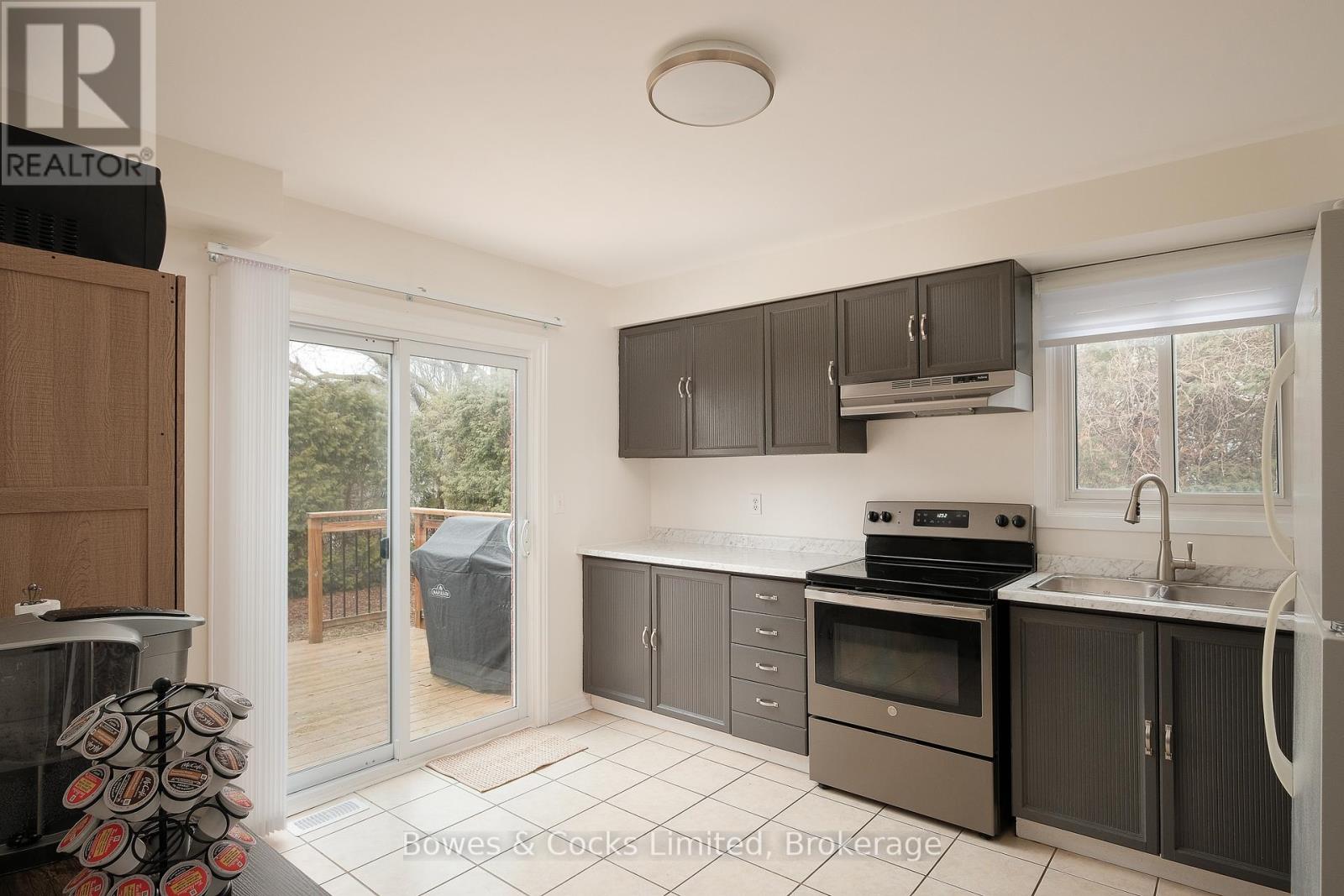 138 Seneca Avenue, Oshawa (Samac), Ontario  L1G 7S6 - Photo 10 - E12892378