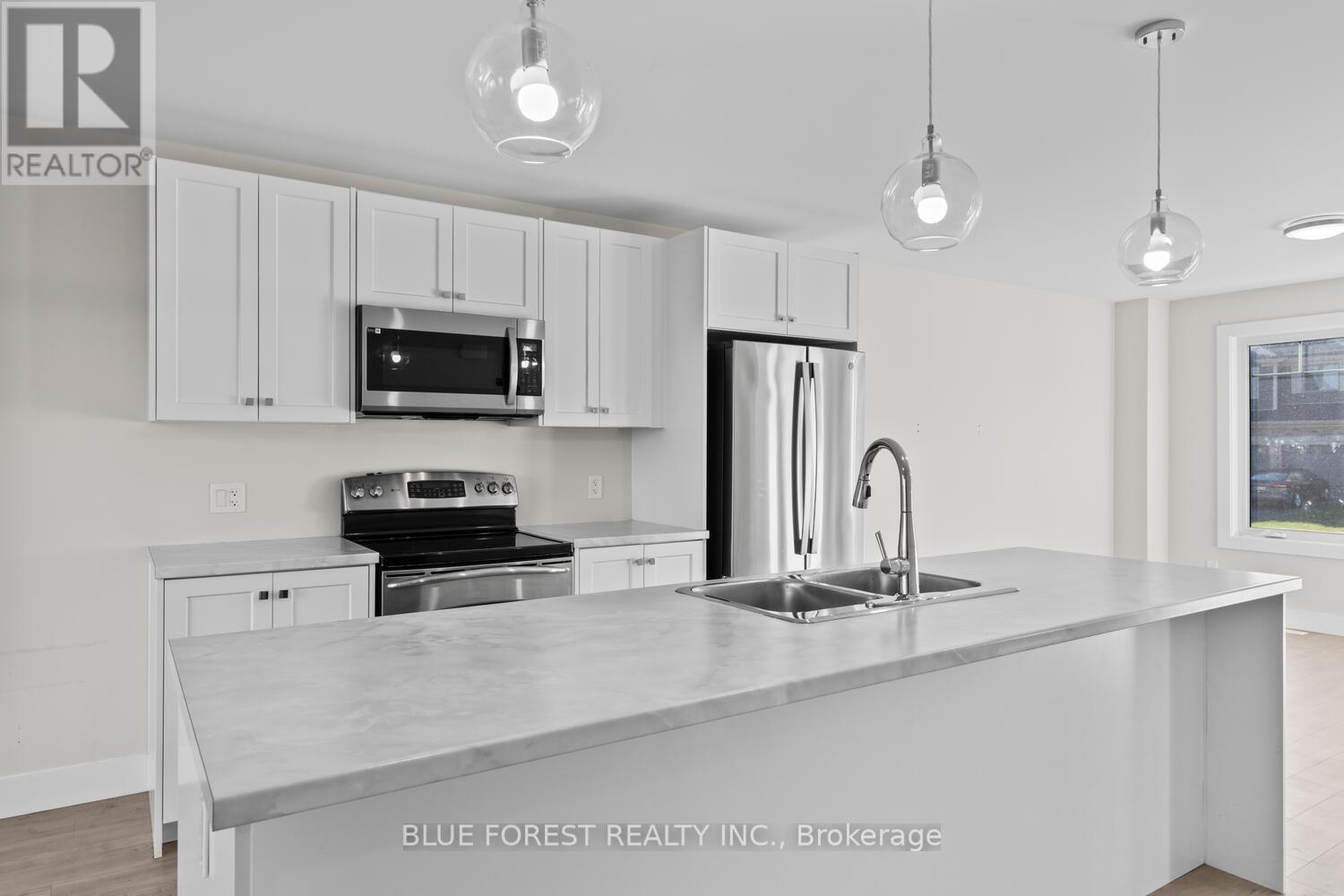 85 Acorn Trail, St. Thomas, Ontario  N5R 0L8 - Photo 11 - X12892436