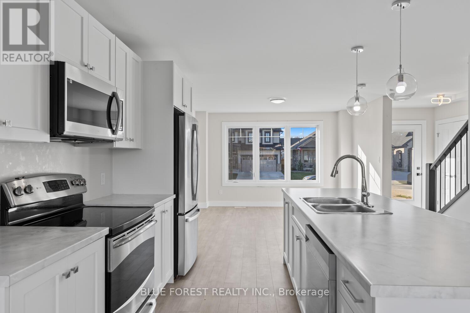 85 Acorn Trail, St. Thomas, Ontario  N5R 0L8 - Photo 12 - X12892436