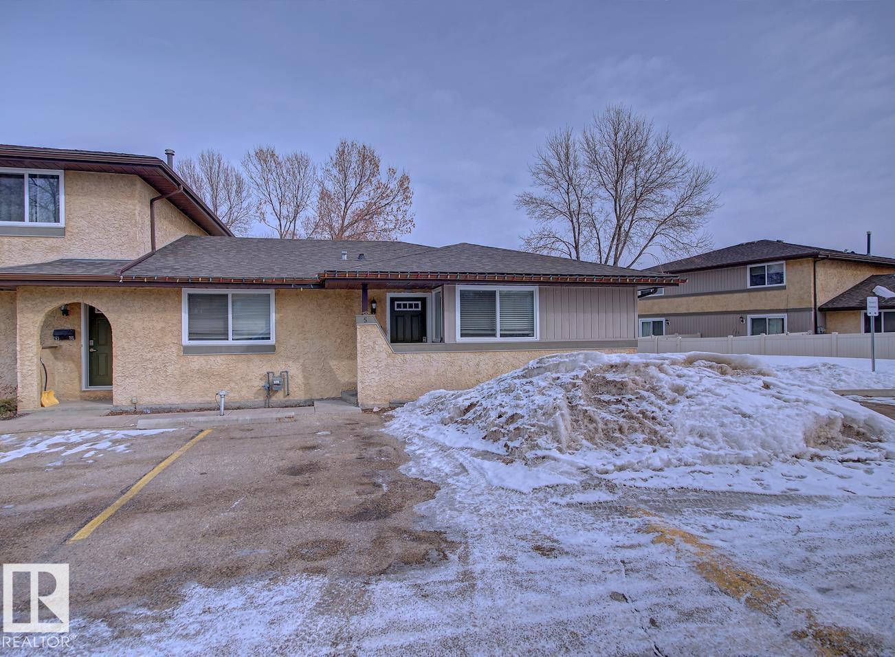 #5 8930 99 AV, fort saskatchewan, Alberta