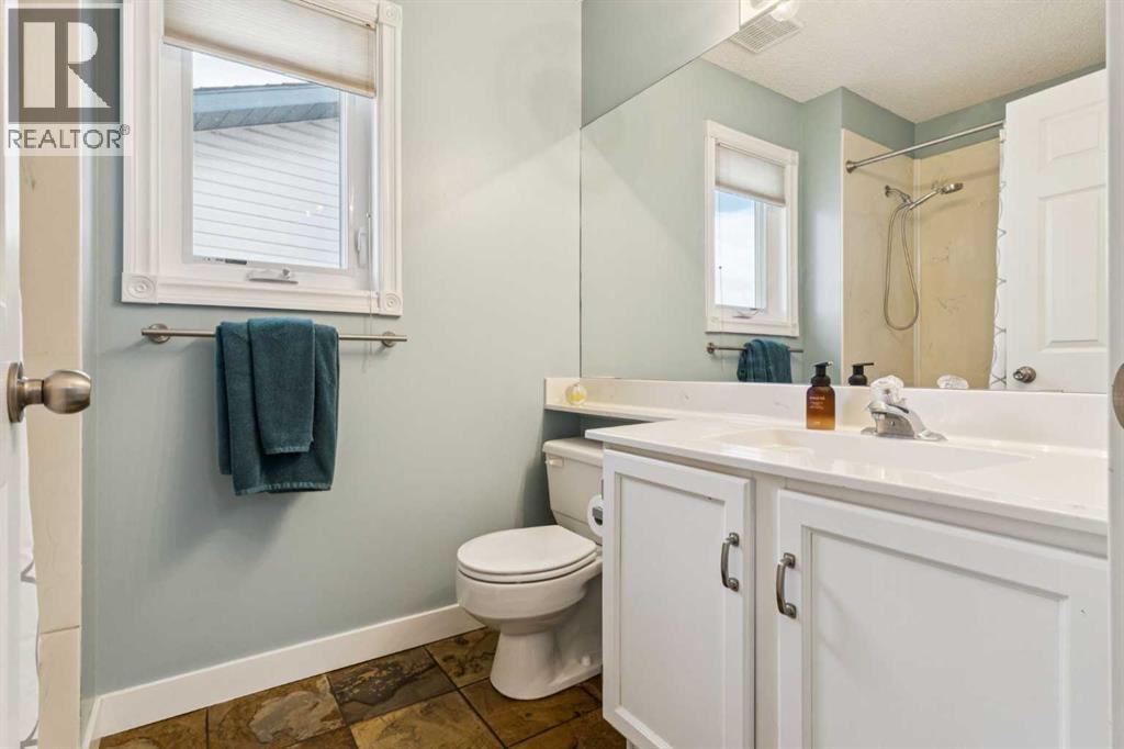 319 Diamond Court Se, Calgary, Alberta  T2J 7C7 - Photo 24 - A2293429