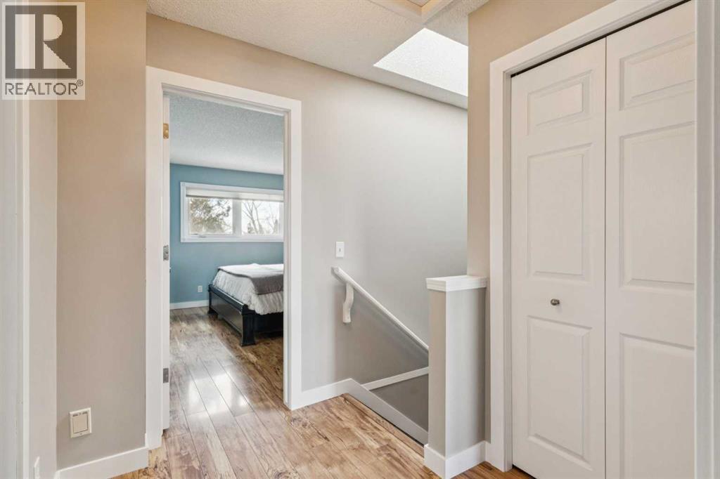 319 Diamond Court Se, Calgary, Alberta  T2J 7C7 - Photo 16 - A2293429