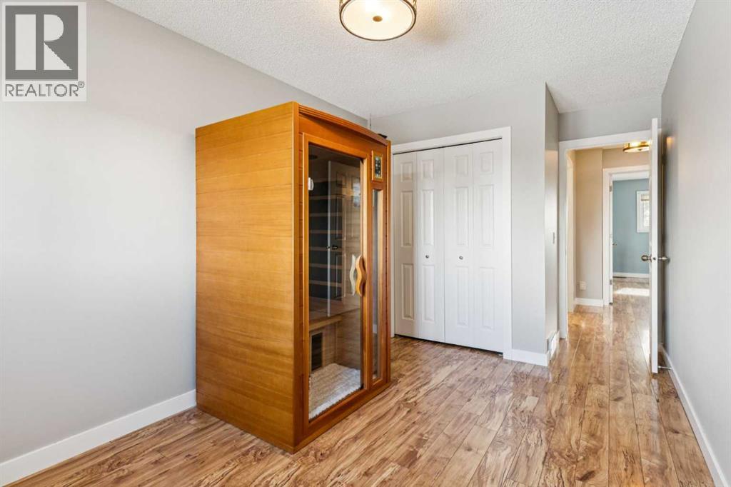 319 Diamond Court Se, Calgary, Alberta  T2J 7C7 - Photo 21 - A2293429