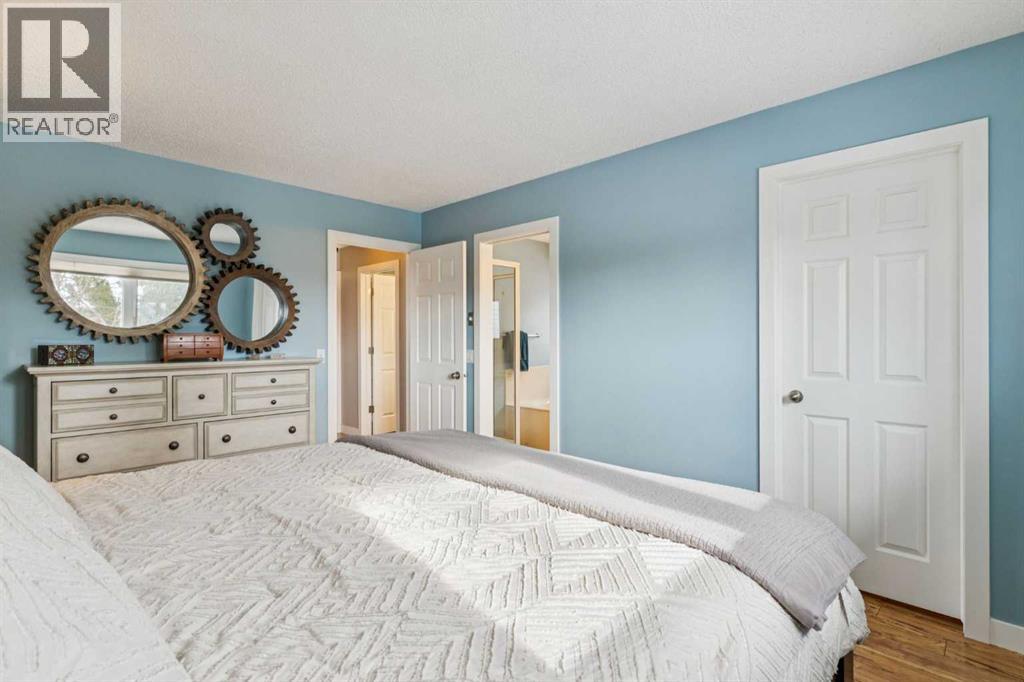 319 Diamond Court Se, Calgary, Alberta  T2J 7C7 - Photo 18 - A2293429