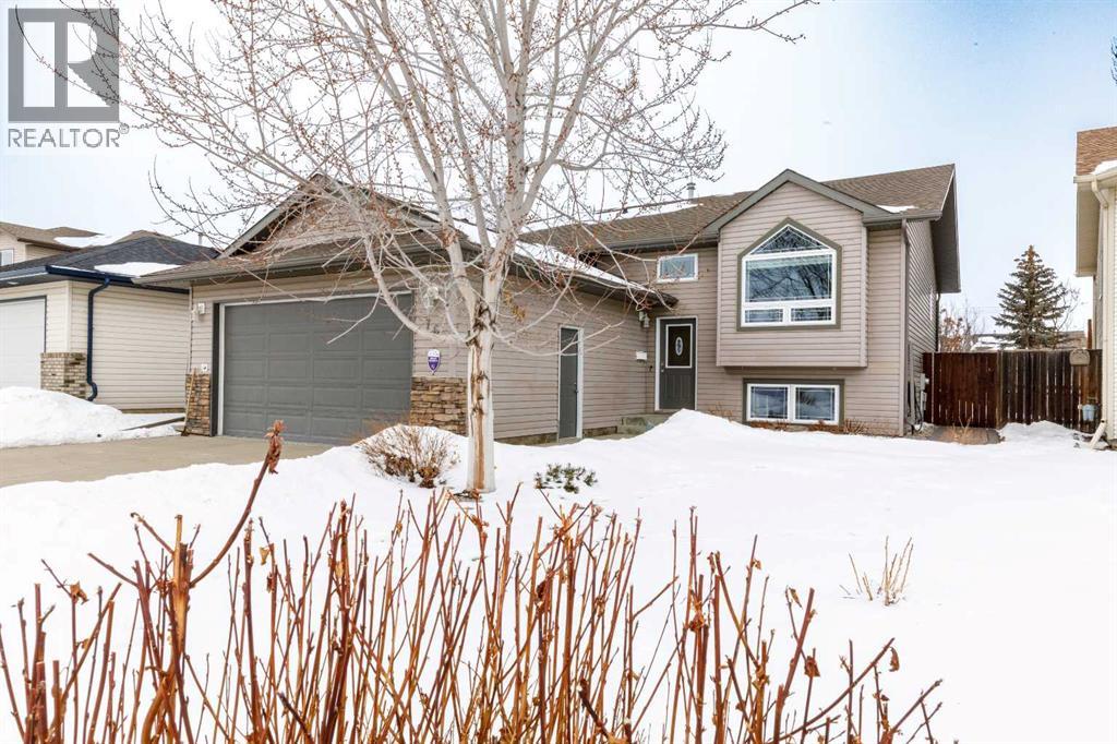 76 Daniel Close, red deer, Alberta