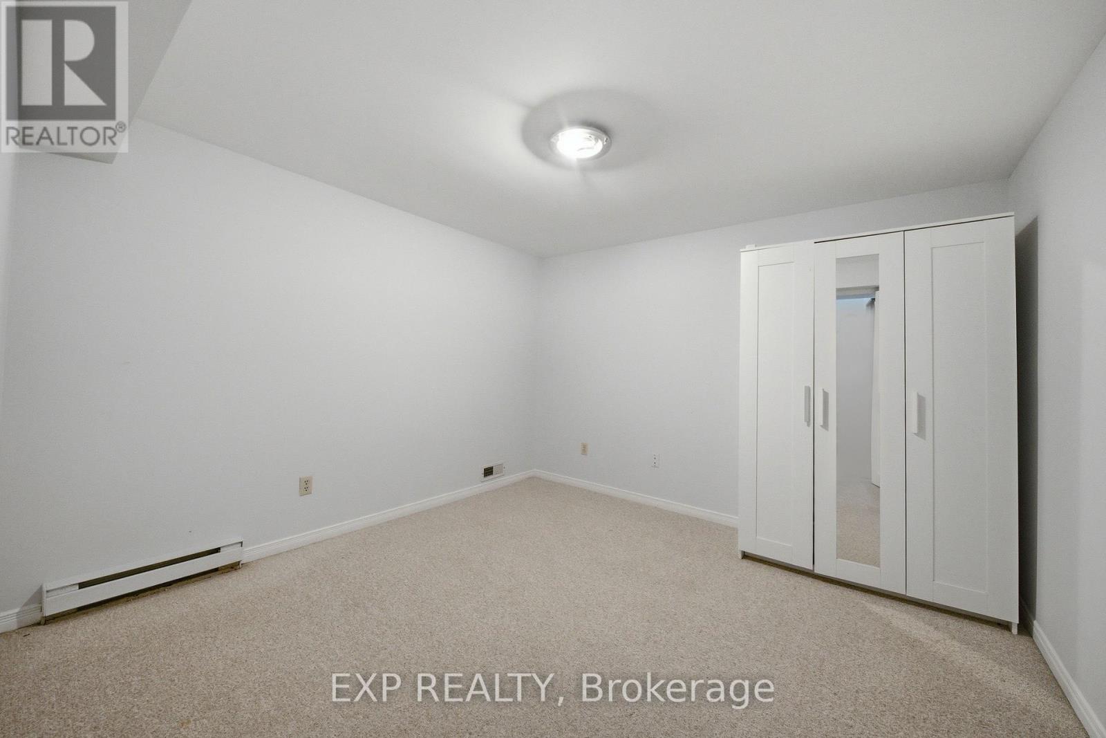 180 Equestrian Drive, Ottawa, Ontario  K2M 2B9 - Photo 31 - X12892410