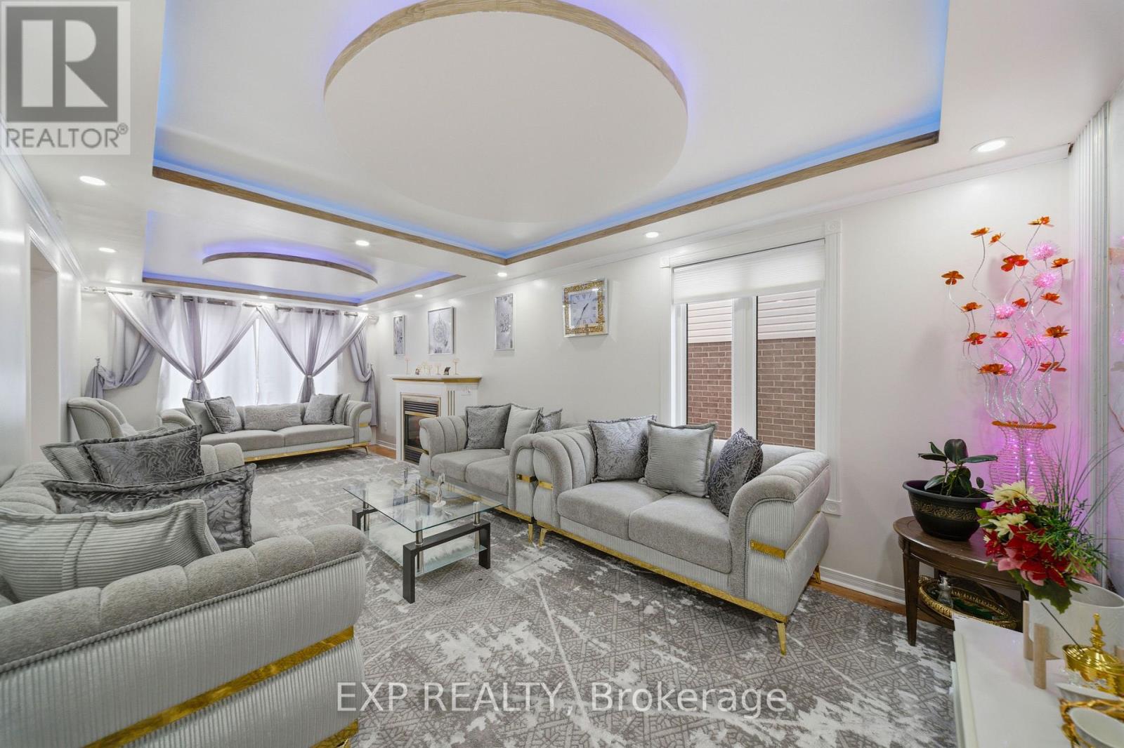 180 Equestrian Drive, Ottawa, Ontario  K2M 2B9 - Photo 5 - X12892410