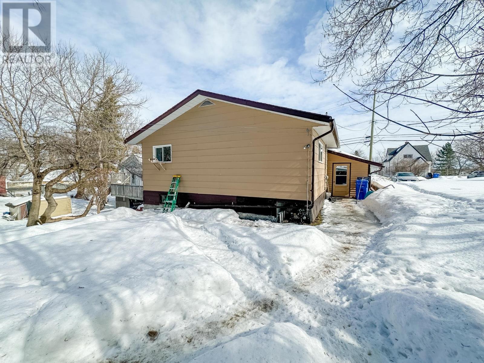 316 May Avenue, Kenora, Ontario  P0X 1C0 - Photo 10 - TB2600391