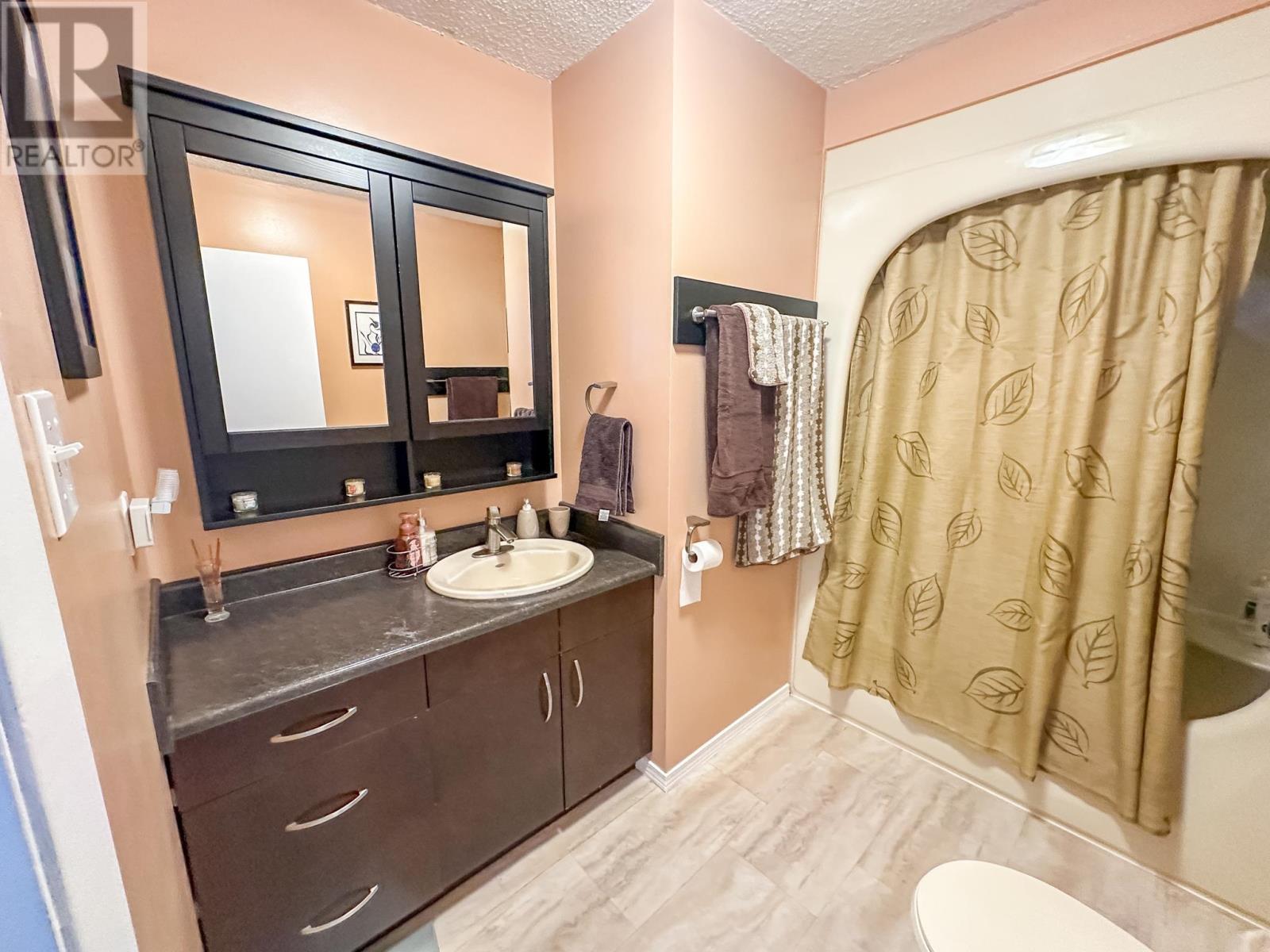 316 May Avenue, Kenora, Ontario  P0X 1C0 - Photo 17 - TB2600391