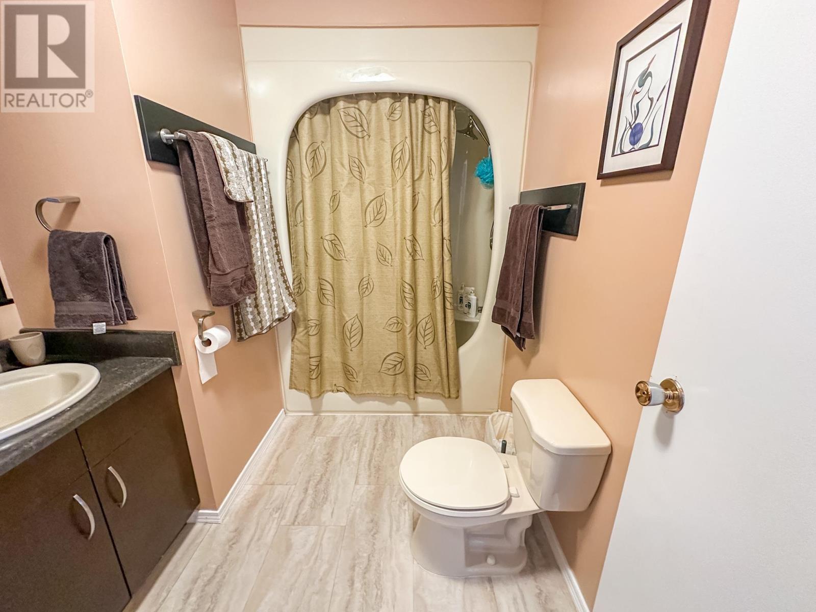 316 May Avenue, Kenora, Ontario  P0X 1C0 - Photo 5 - TB2600391