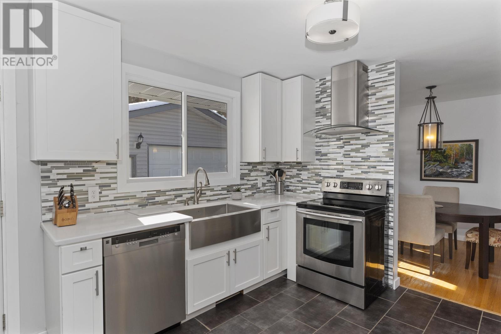 528 Riverview Dr, Thunder Bay, Ontario  P7C 1R7 - Photo 12 - TB2600412