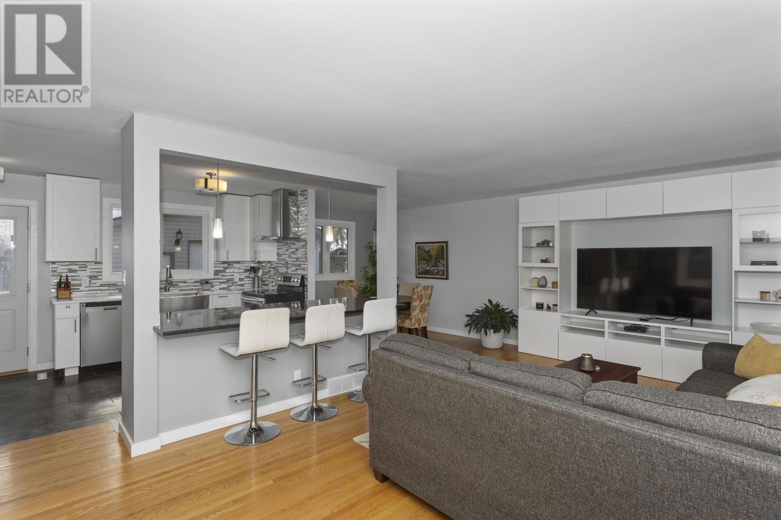 528 Riverview Dr, Thunder Bay, Ontario  P7C 1R7 - Photo 8 - TB2600412