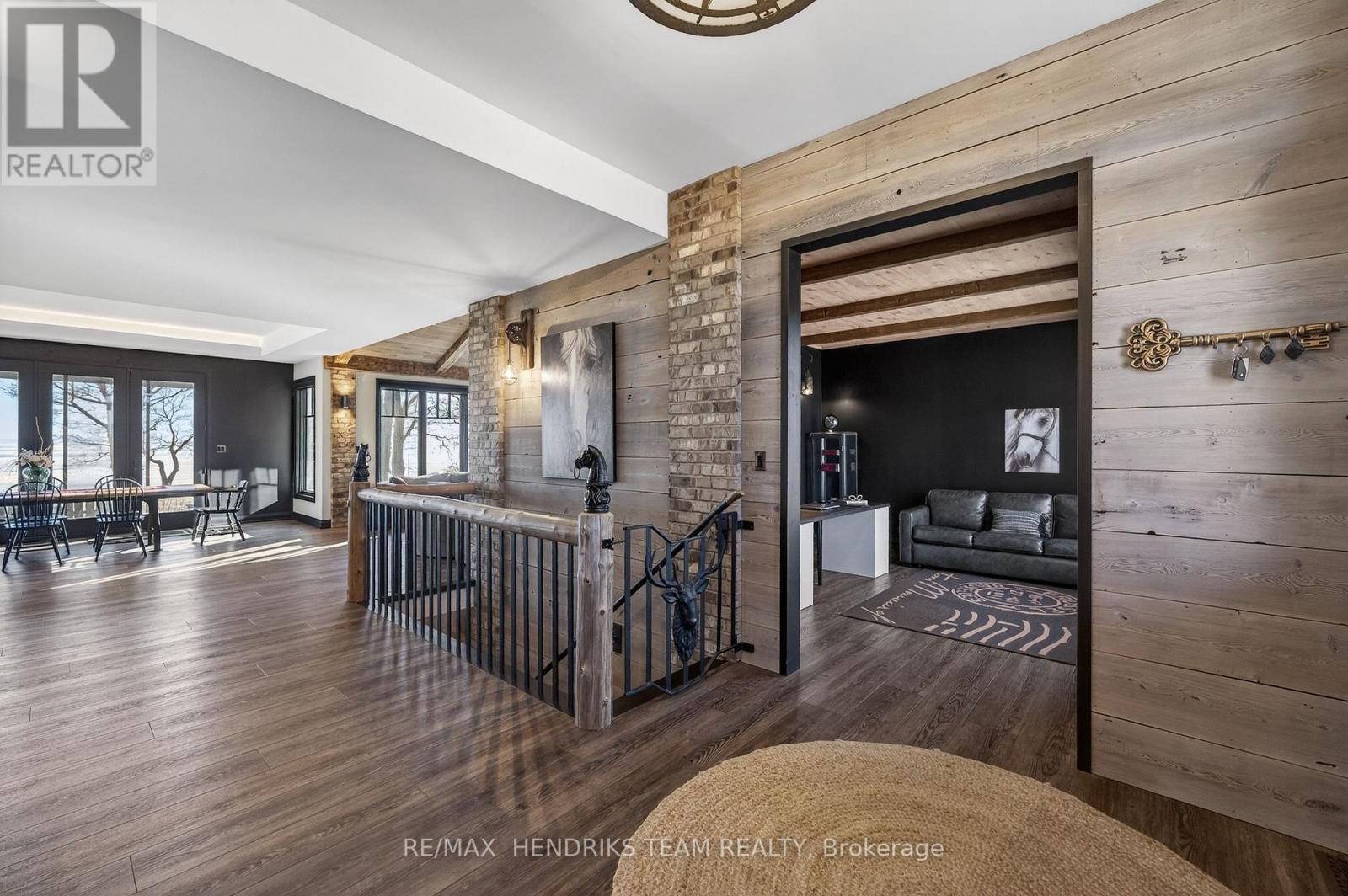 515 Sandy Bay Road, Haldimand (Dunnville), Ontario  N1A 2W6 - Photo 5 - X12892356