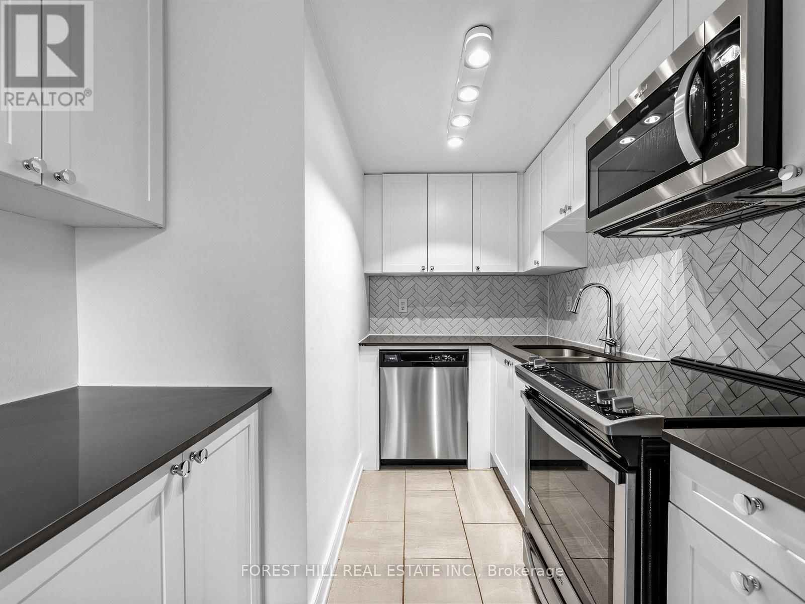 102 - 70 Spadina Road, Toronto, Ontario  M5R 2T6 - Photo 15 - C12891862