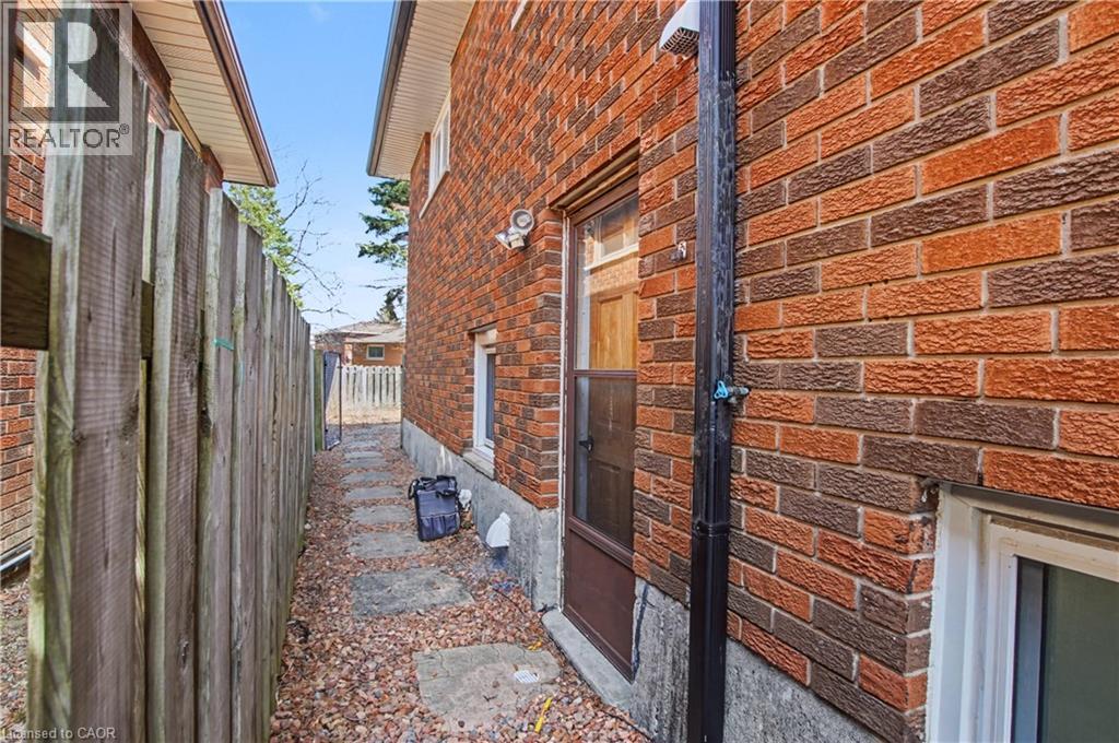 610 Stone Church Road W, Hamilton, Ontario  L8B 1A7 - Photo 6 - 40812708