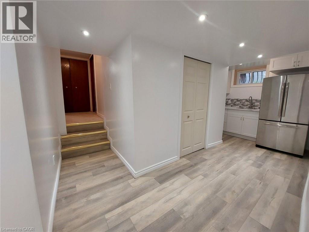 610 Stone Church Road W, Hamilton, Ontario  L8B 1A7 - Photo 9 - 40812708