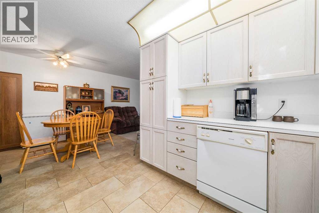 131 3 Street Nw, Medicine Hat, Alberta  T1A 6K5 - Photo 16 - A2272033