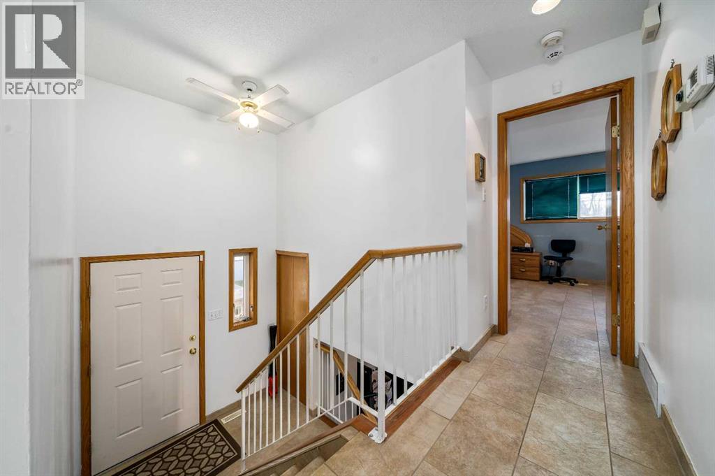 131 3 Street Nw, Medicine Hat, Alberta  T1A 6K5 - Photo 5 - A2272033