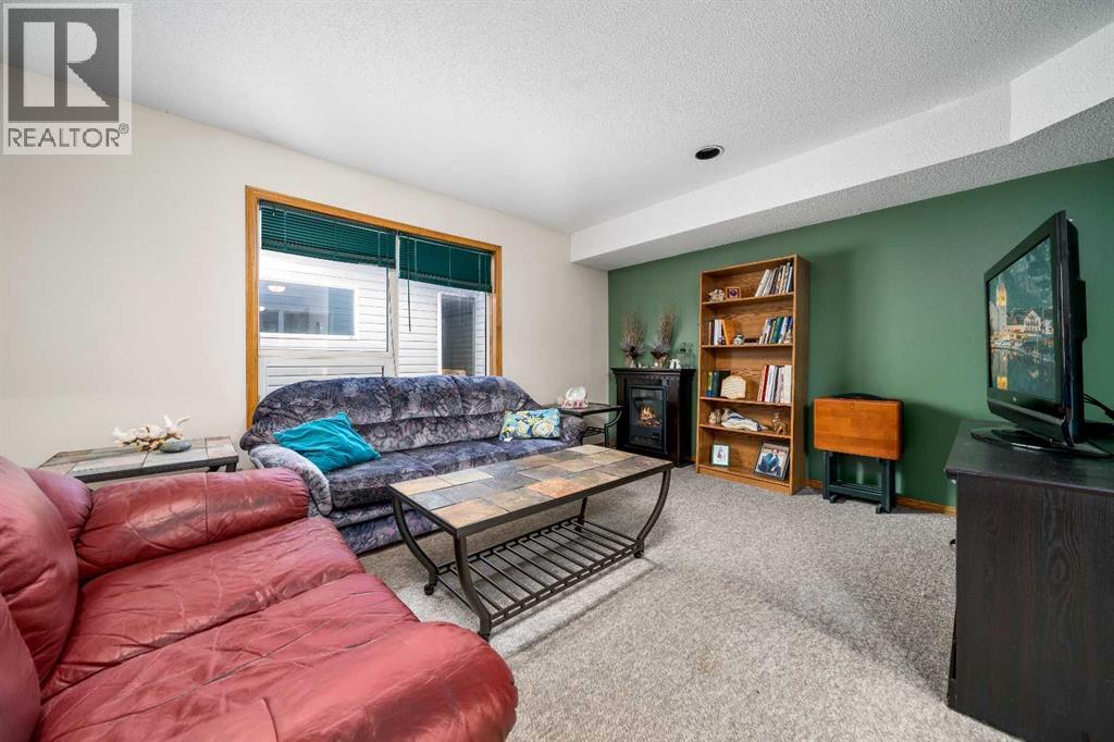 131 3 Street Nw, Medicine Hat, Alberta  T1A 6K5 - Photo 27 - A2272033