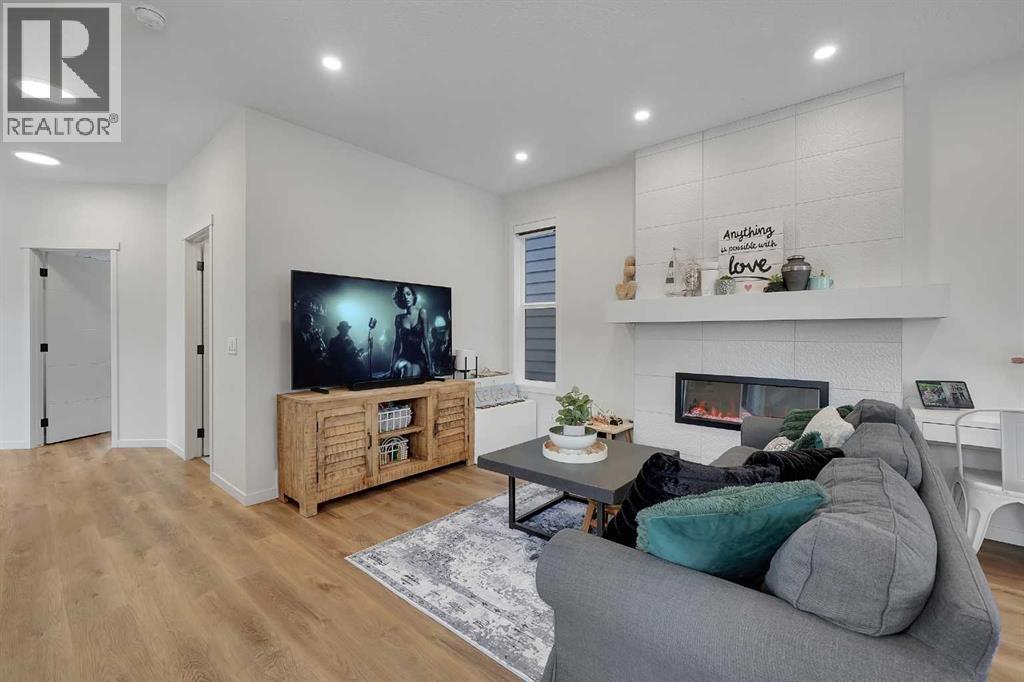 84 Magnolia Common Se, Calgary, Alberta  T3M 3S3 - Photo 8 - A2291193