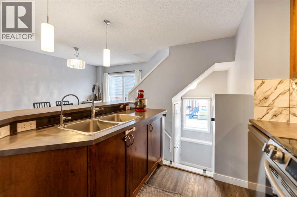 243 New Brighton Landing Se, Calgary, Alberta  T2Z 0S6 - Photo 15 - A2292087