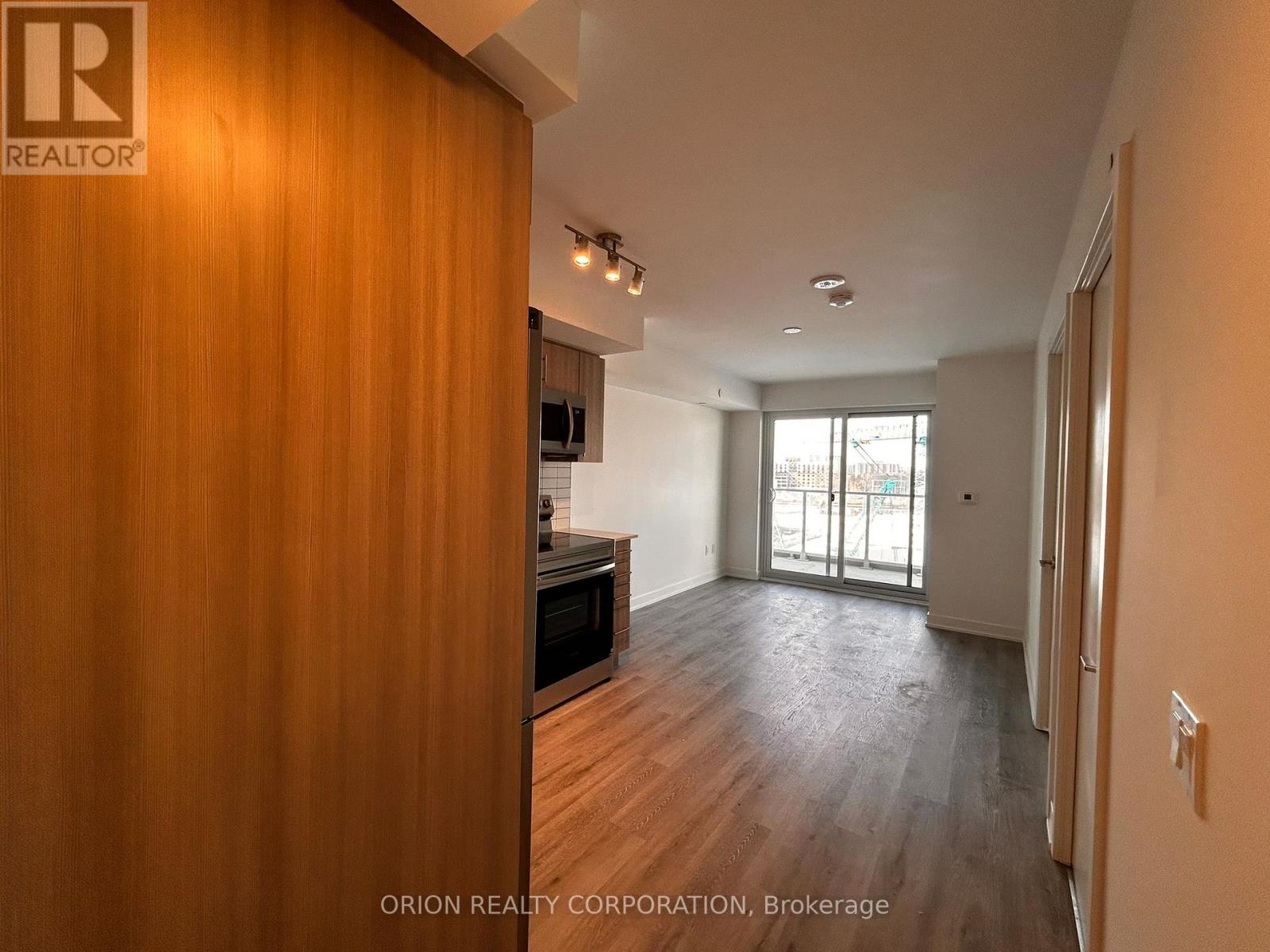 701 - 1010 Sandy Beach Road, Pickering (Bay Ridges), Ontario  L1W 0C7 - Photo 3 - E12892334