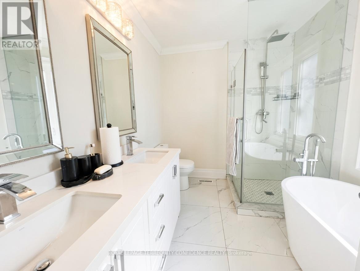 8 Colleen Street, Vaughan (Crestwood-Springfarm-Yorkhill), Ontario  L4J 5H1 - Photo 10 - N12892348