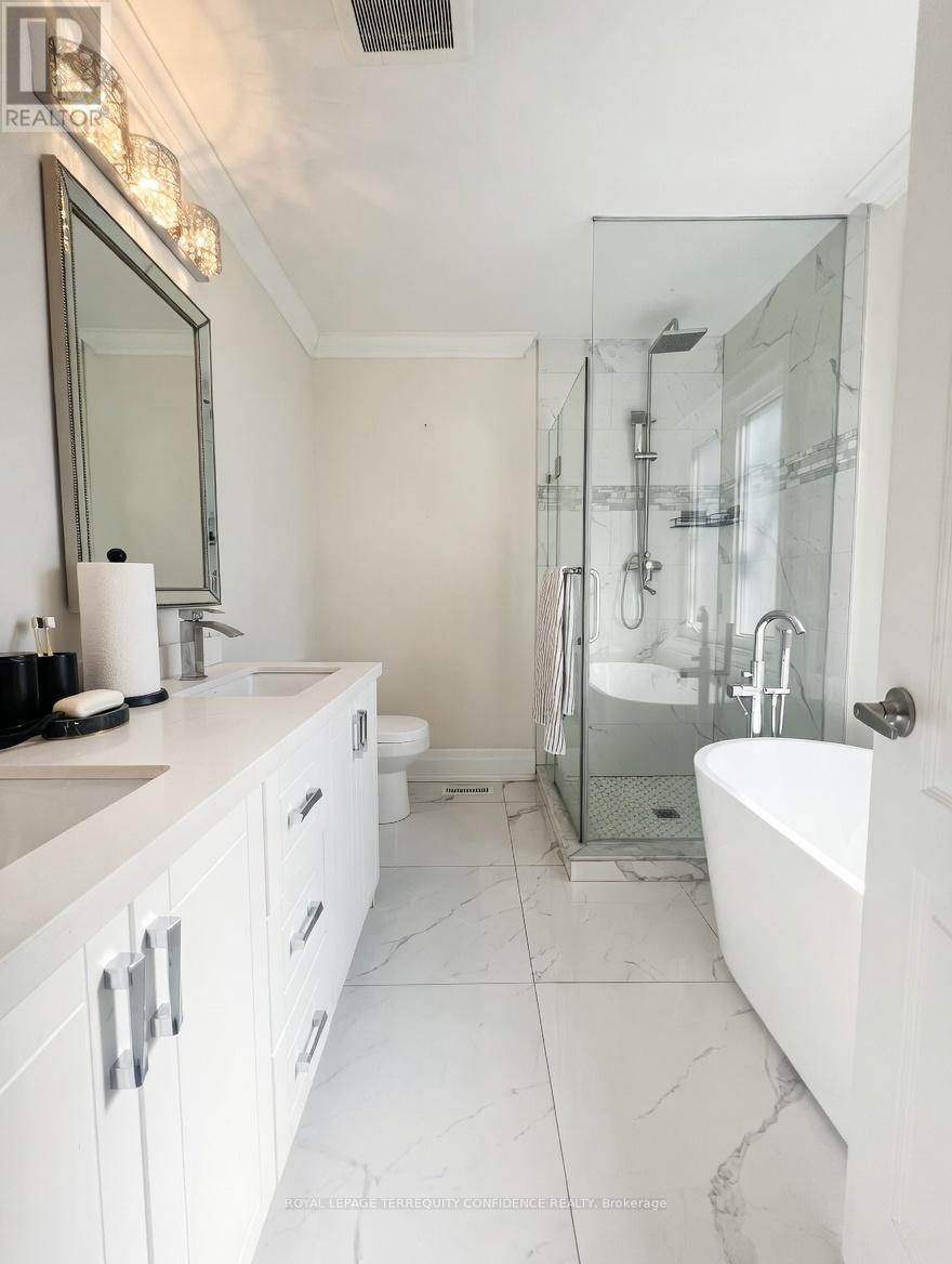 8 Colleen Street, Vaughan (Crestwood-Springfarm-Yorkhill), Ontario  L4J 5H1 - Photo 12 - N12892348