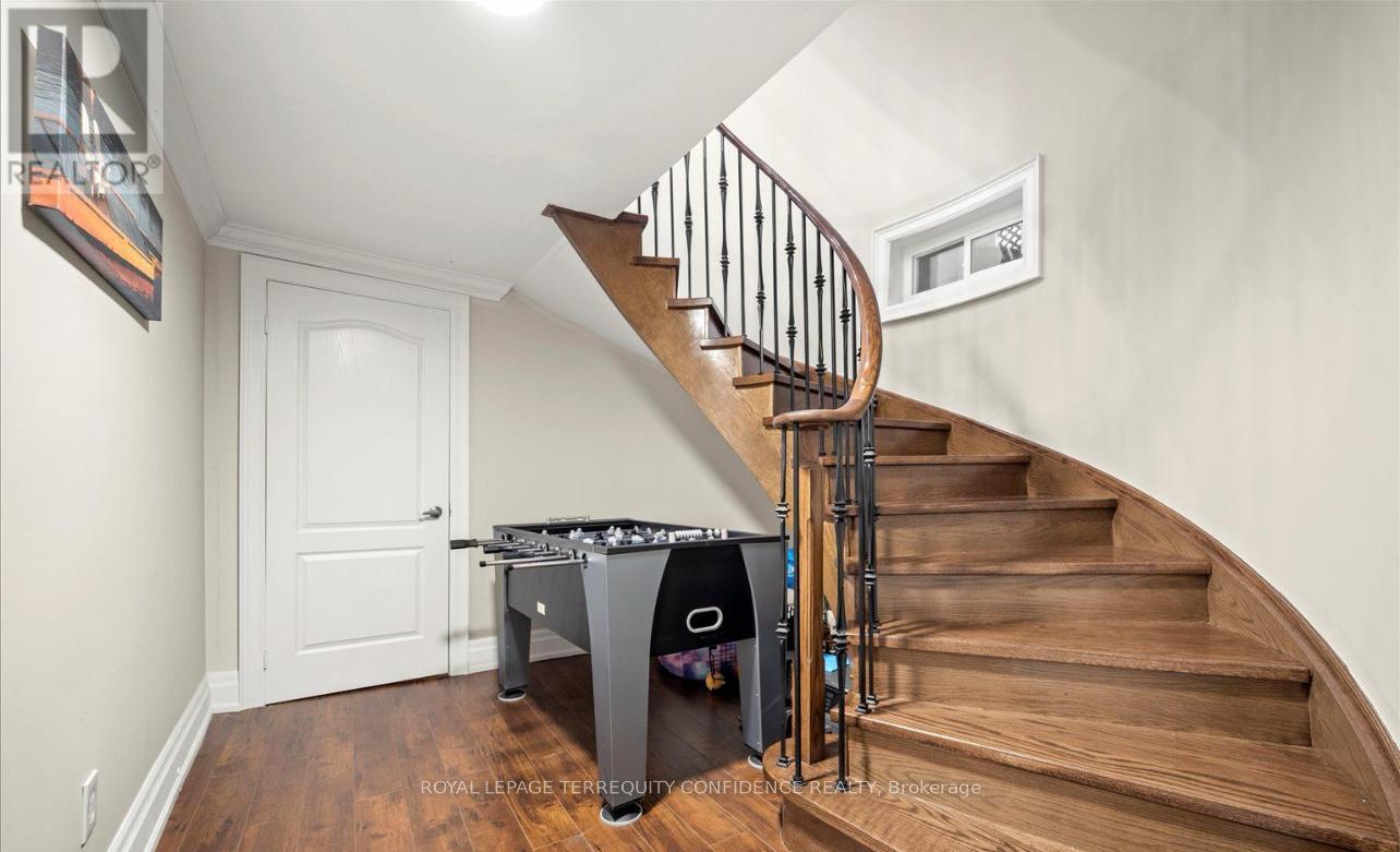 8 Colleen Street, Vaughan (Crestwood-Springfarm-Yorkhill), Ontario  L4J 5H1 - Photo 17 - N12892348