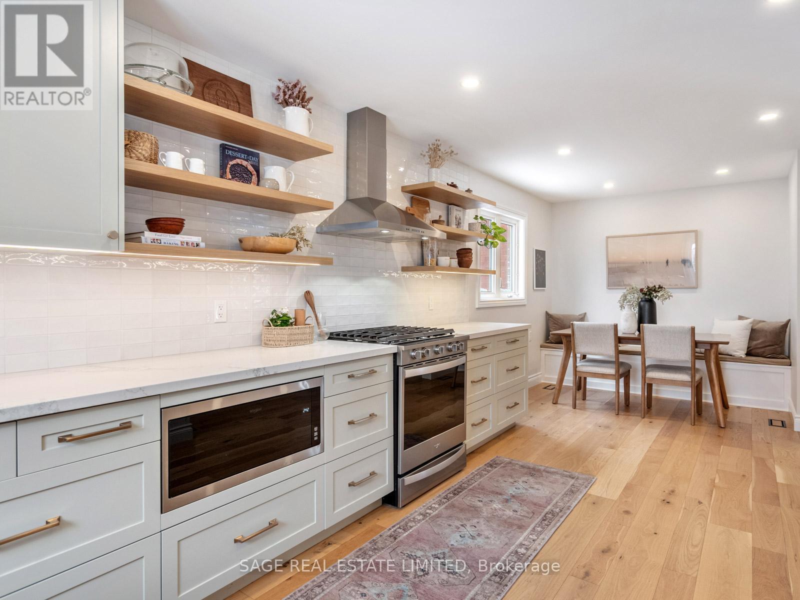 681 Leslie Valley Drive, Newmarket (Huron Heights-Leslie Valley), Ontario  L3Y 7J6 - Photo 11 - N12892382