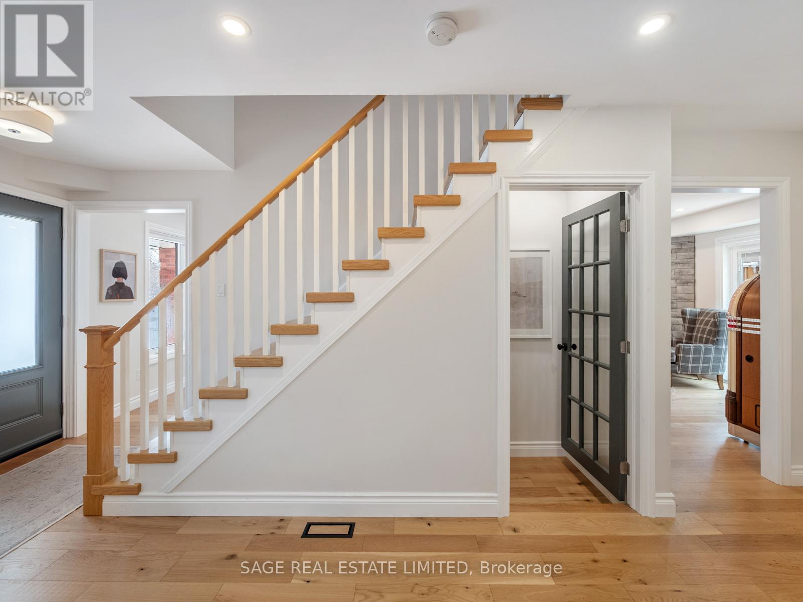 681 Leslie Valley Drive, Newmarket (Huron Heights-Leslie Valley), Ontario  L3Y 7J6 - Photo 23 - N12892382