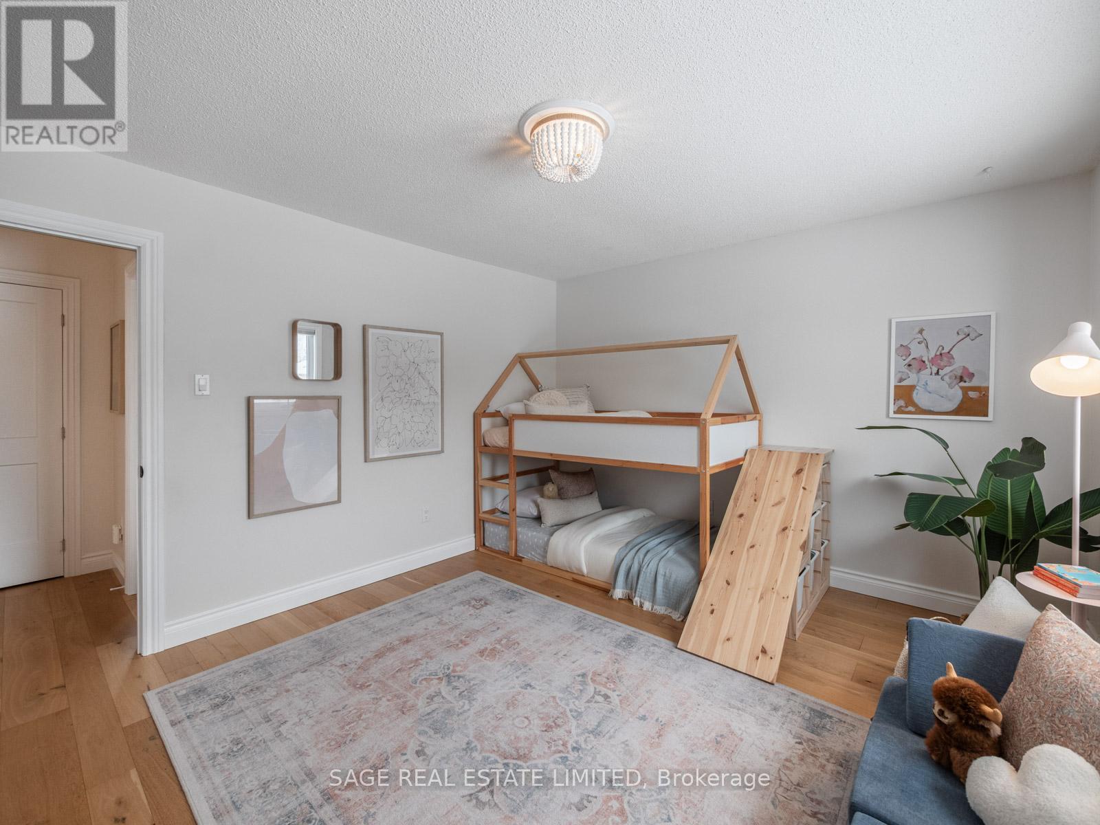 681 Leslie Valley Drive, Newmarket (Huron Heights-Leslie Valley), Ontario  L3Y 7J6 - Photo 31 - N12892382