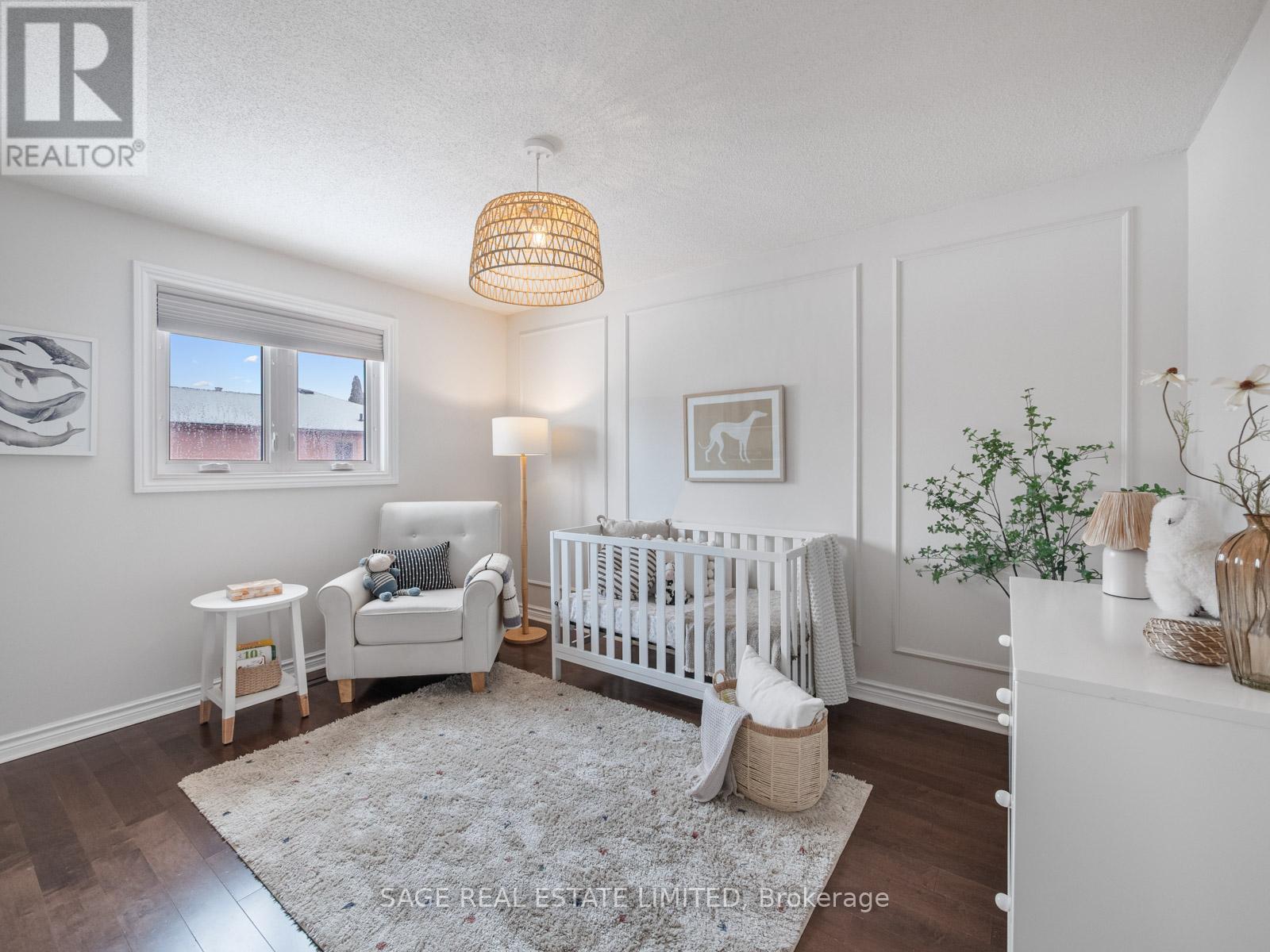 681 Leslie Valley Drive, Newmarket (Huron Heights-Leslie Valley), Ontario  L3Y 7J6 - Photo 34 - N12892382