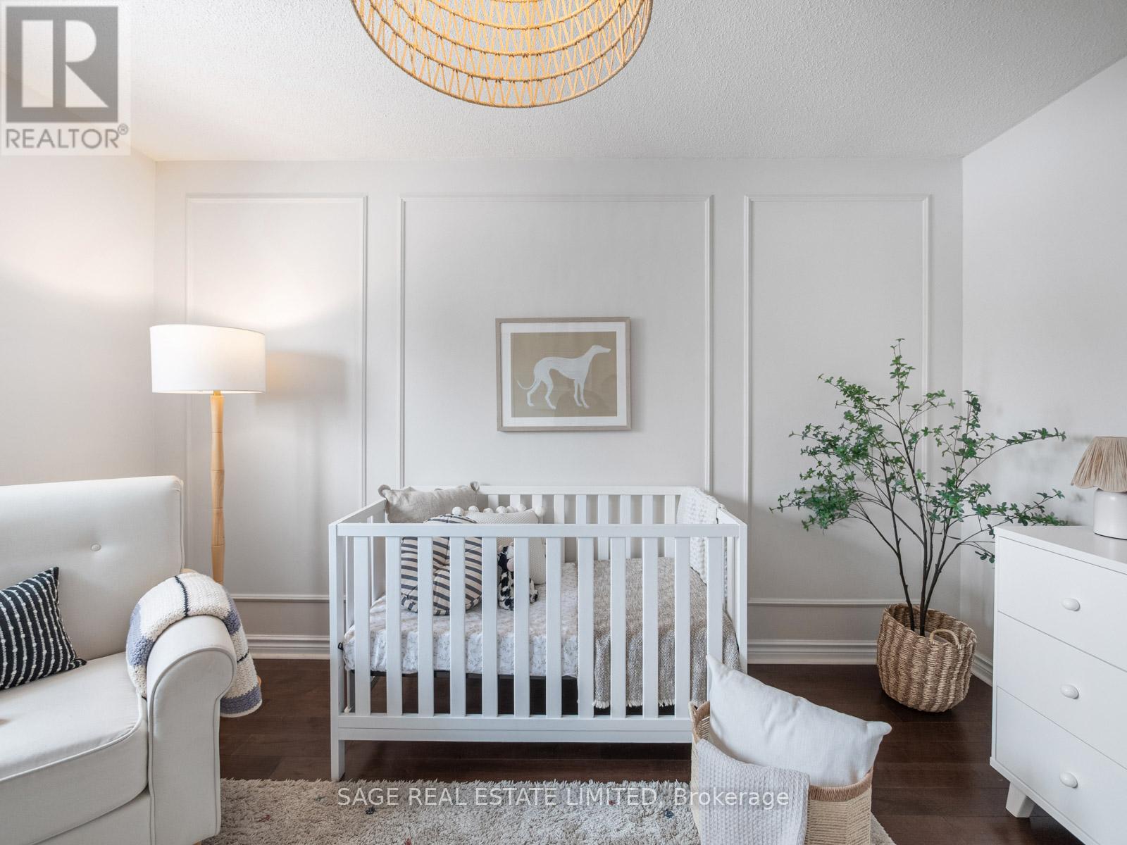 681 Leslie Valley Drive, Newmarket (Huron Heights-Leslie Valley), Ontario  L3Y 7J6 - Photo 35 - N12892382