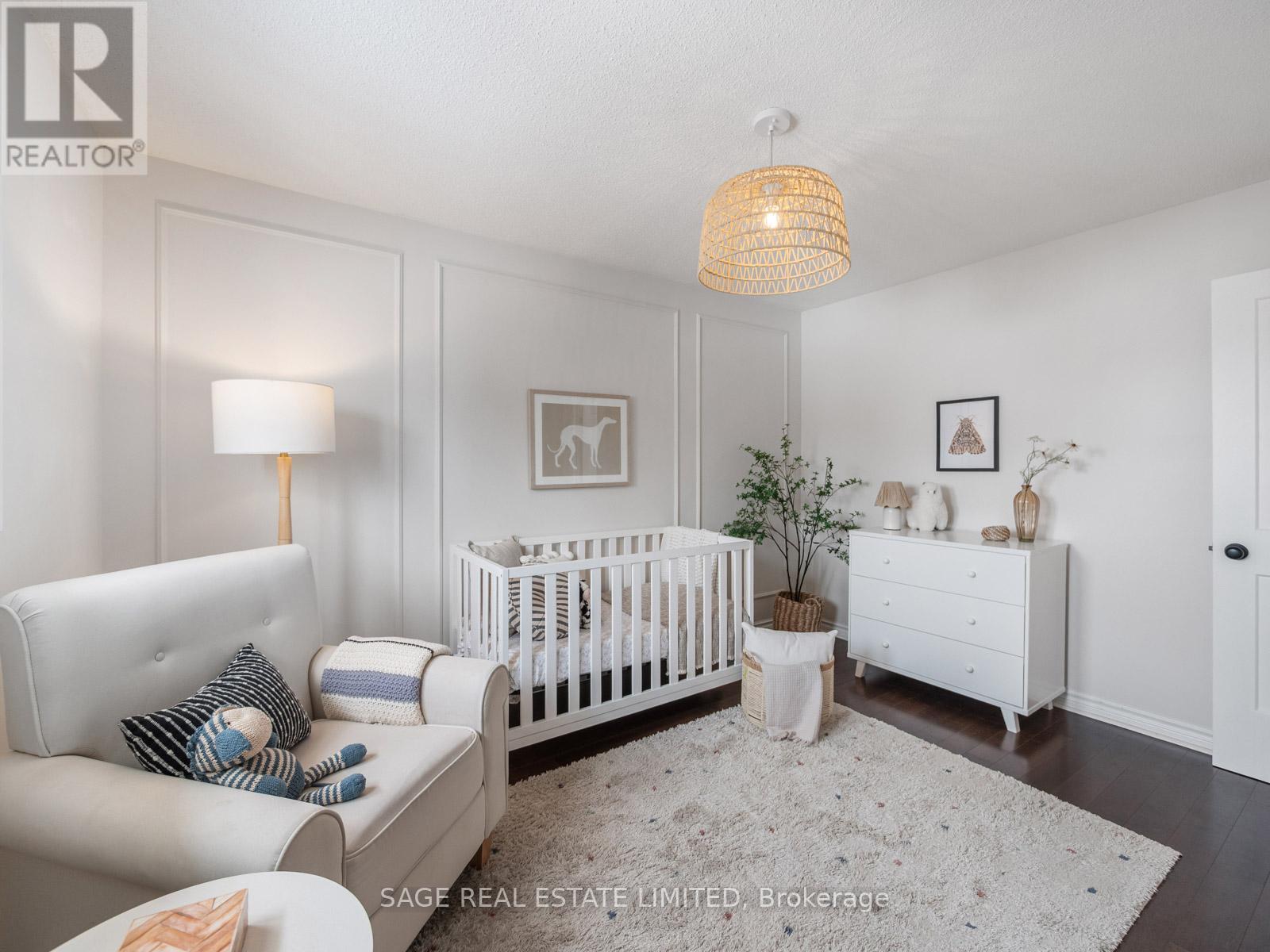 681 Leslie Valley Drive, Newmarket (Huron Heights-Leslie Valley), Ontario  L3Y 7J6 - Photo 36 - N12892382