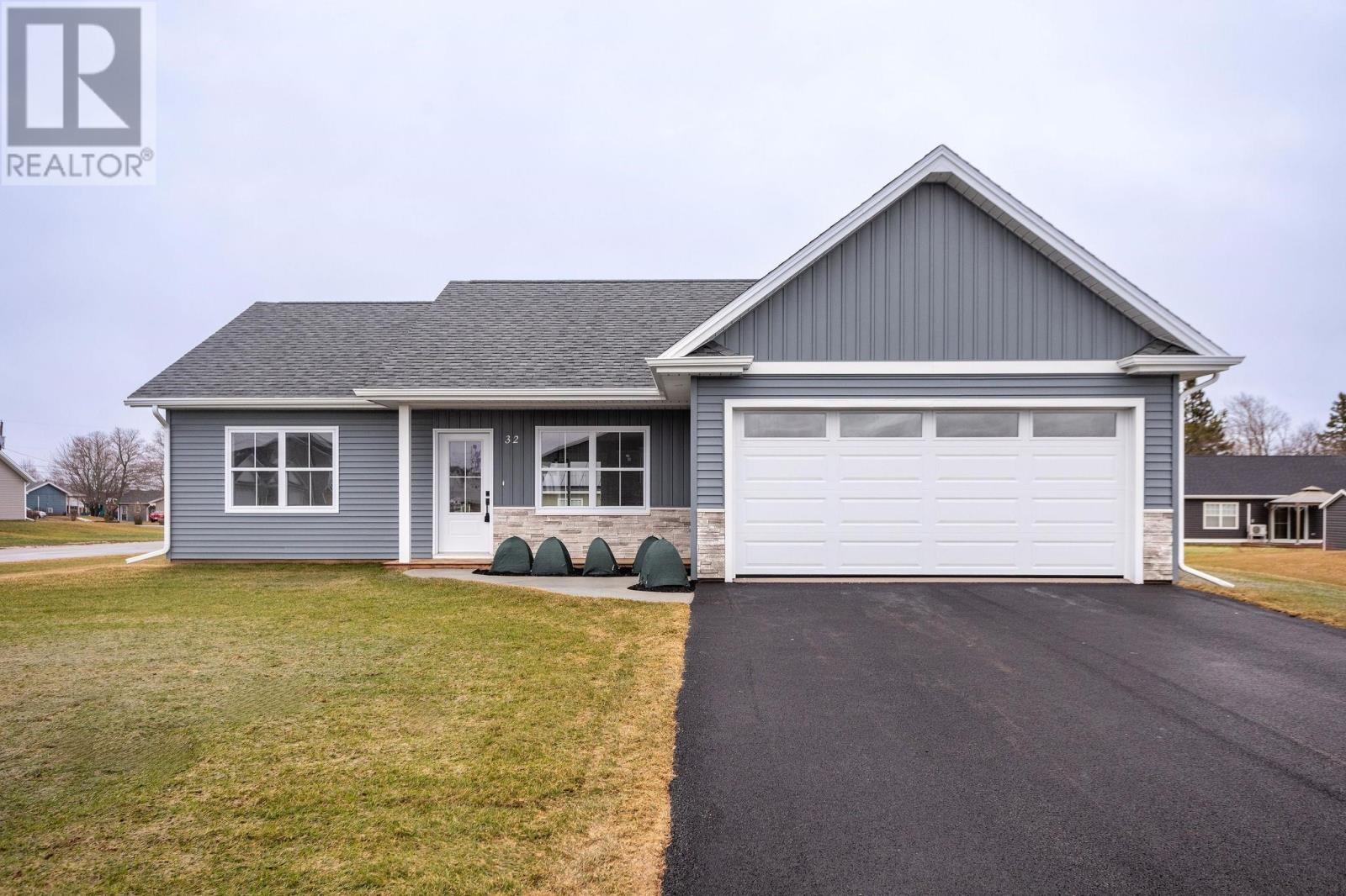 32 Anne Avenue, Charlottetown, Prince Edward Island