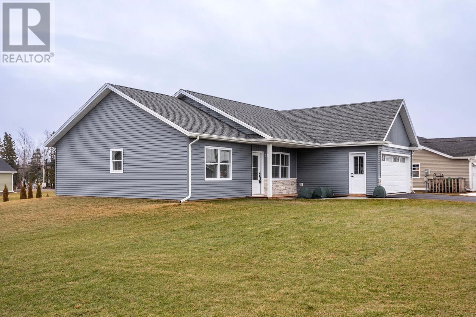 32 Anne Avenue, Charlottetown, Prince Edward Island  C1C 0T1 - Photo 48 - 202604792