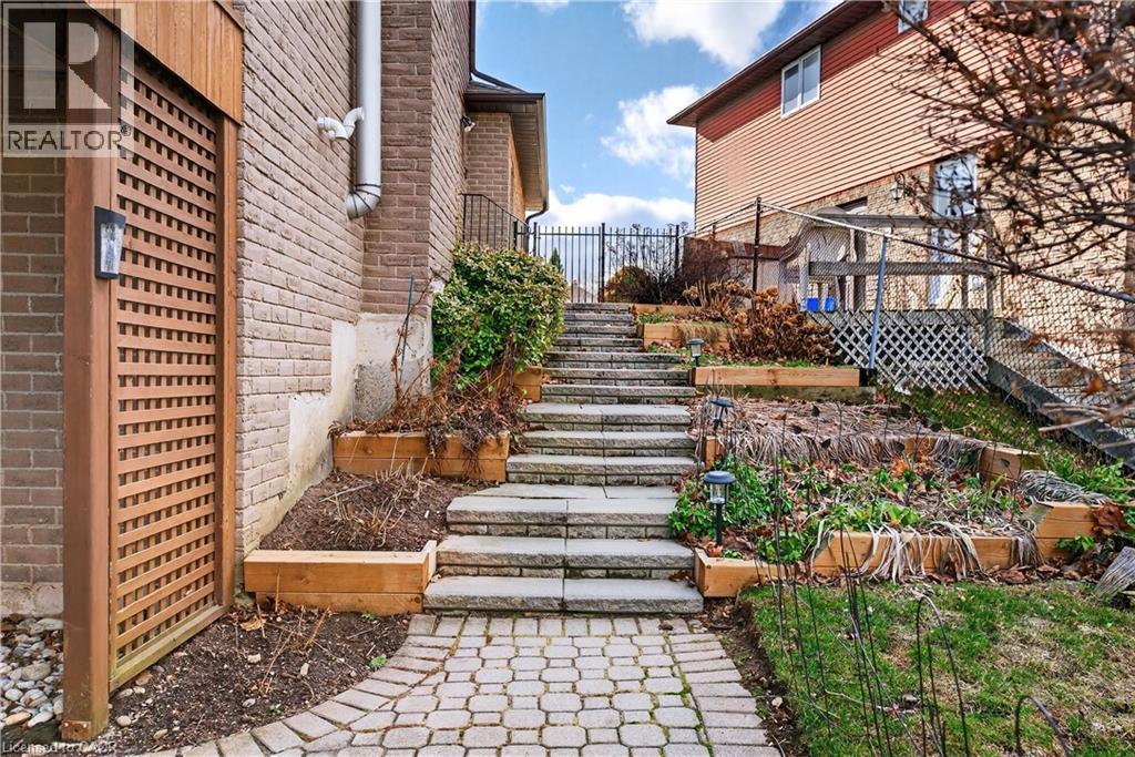 2378 Arnold Crescent, Burlington, Ontario  L7P 4G3 - Photo 45 - 40810943