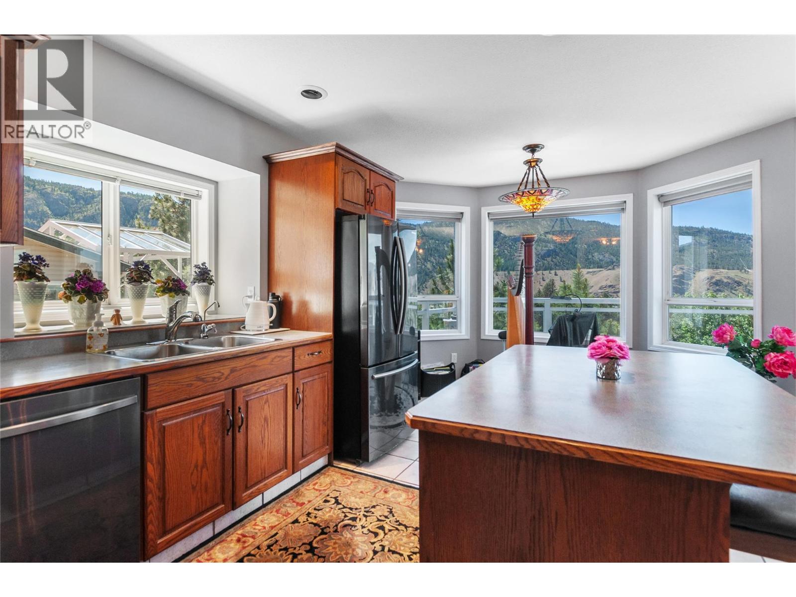 1214 Peachcliff Drive, Okanagan Falls, British Columbia  V0H 1R1 - Photo 6 - 10378743