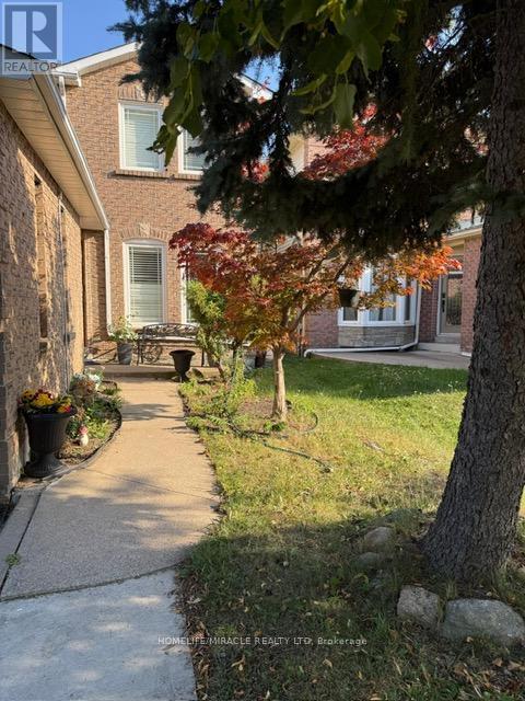 6296 Prairie Circle, Mississauga (Lisgar), Ontario  L5N 5Y7 - Photo 2 - W12892336