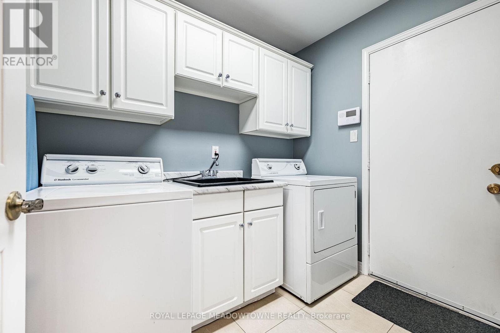 8 Wadsworth Circle, Brampton (Snelgrove), Ontario  L6Z 1W7 - Photo 21 - W12892346