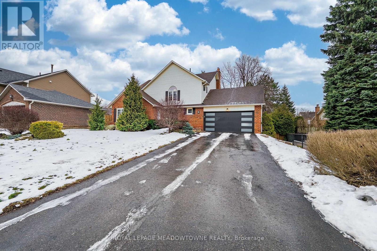 8 Wadsworth Circle, Brampton (Snelgrove), Ontario  L6Z 1W7 - Photo 3 - W12892346