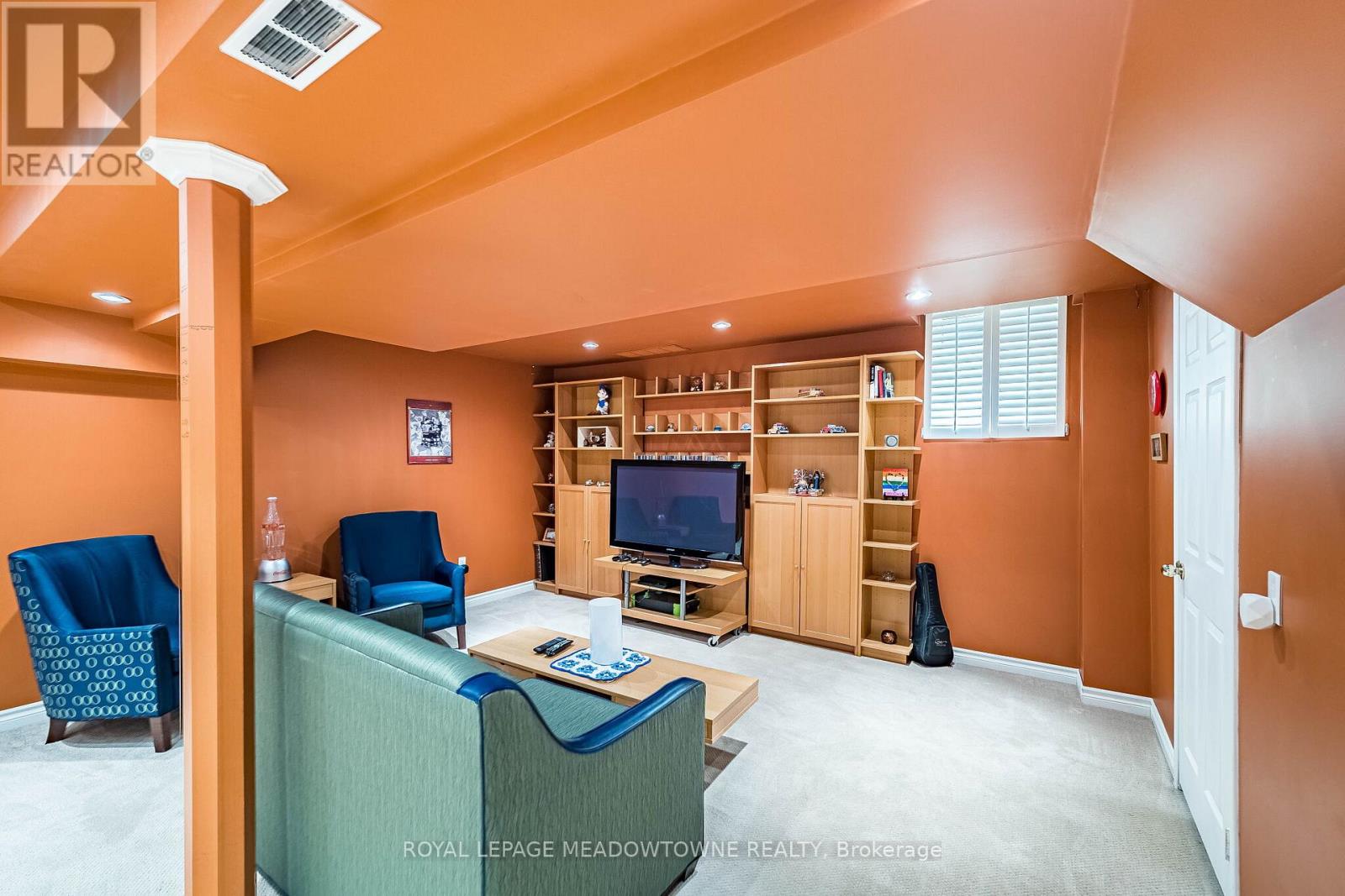 8 Wadsworth Circle, Brampton (Snelgrove), Ontario  L6Z 1W7 - Photo 36 - W12892346