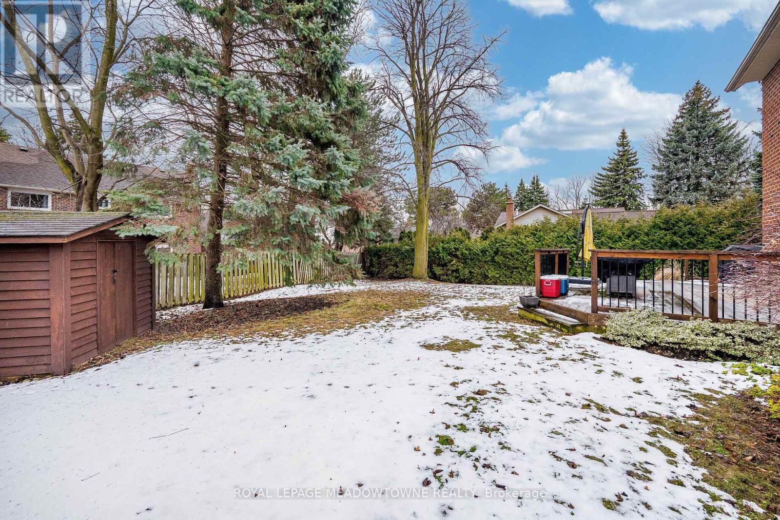 8 Wadsworth Circle, Brampton (Snelgrove), Ontario  L6Z 1W7 - Photo 45 - W12892346