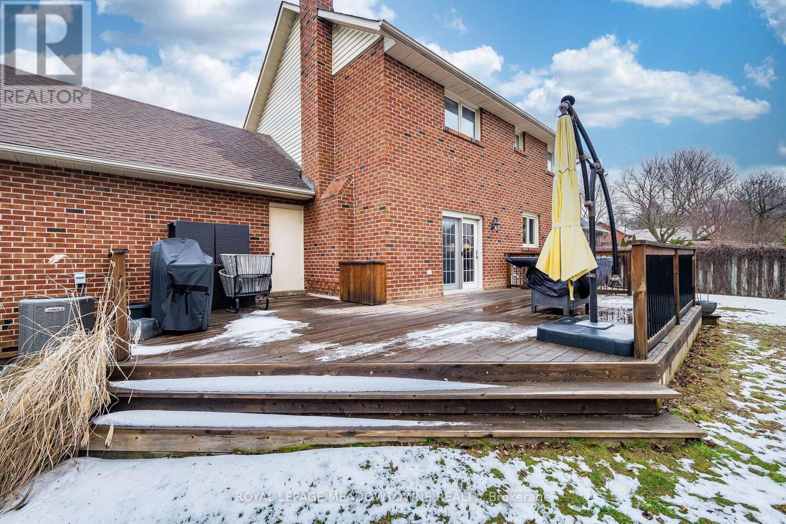 8 Wadsworth Circle, Brampton (Snelgrove), Ontario  L6Z 1W7 - Photo 48 - W12892346