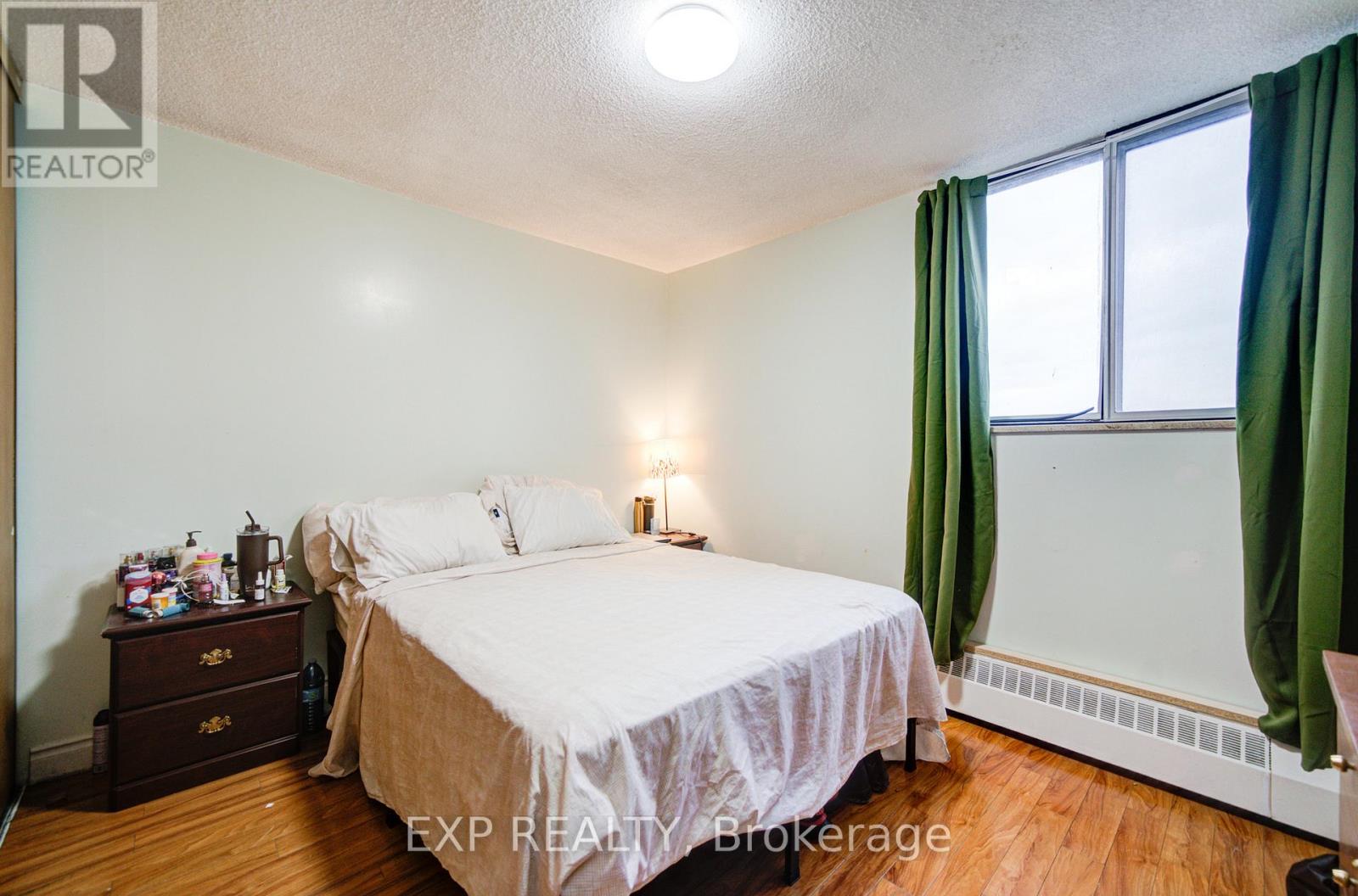 402 - 50 Lotherton Pathway, Toronto (Yorkdale-Glen Park), Ontario  M6B 2G8 - Photo 17 - W12892402